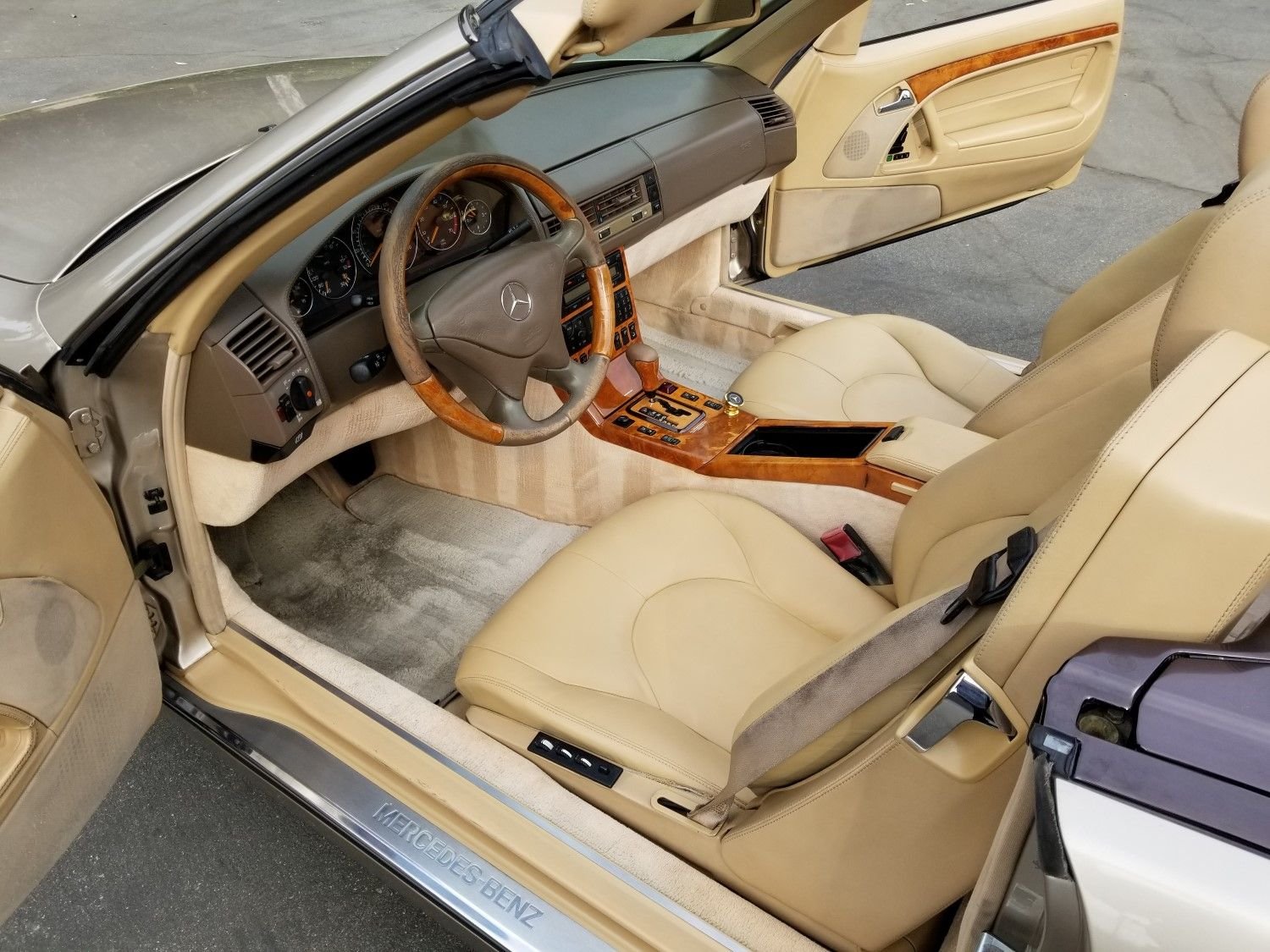 2000 Mercedes-Benz SL600 - 2000 Mercedes Benz SL600 V12 Convertible - Used - VIN WDBFA76F5YF192115 - 94,200 Miles - 12 cyl - 2WD - Automatic - Convertible - Gold - San Dimas, CA 91773, United States