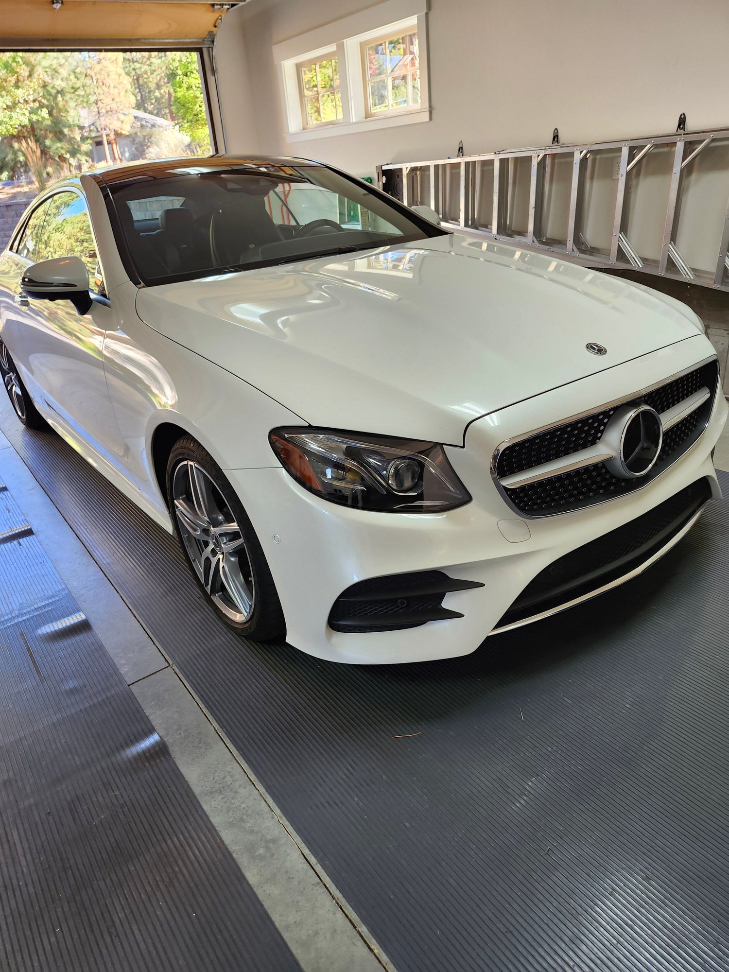 2019 Mercedes-Benz E450 - Like New Coupe with only 12,600 mi - Used - VIN WDD1J6JB6KF099854 - 12,600 Miles - 6 cyl - 4WD - Automatic - Coupe - White - Bend, OR 97703, United States