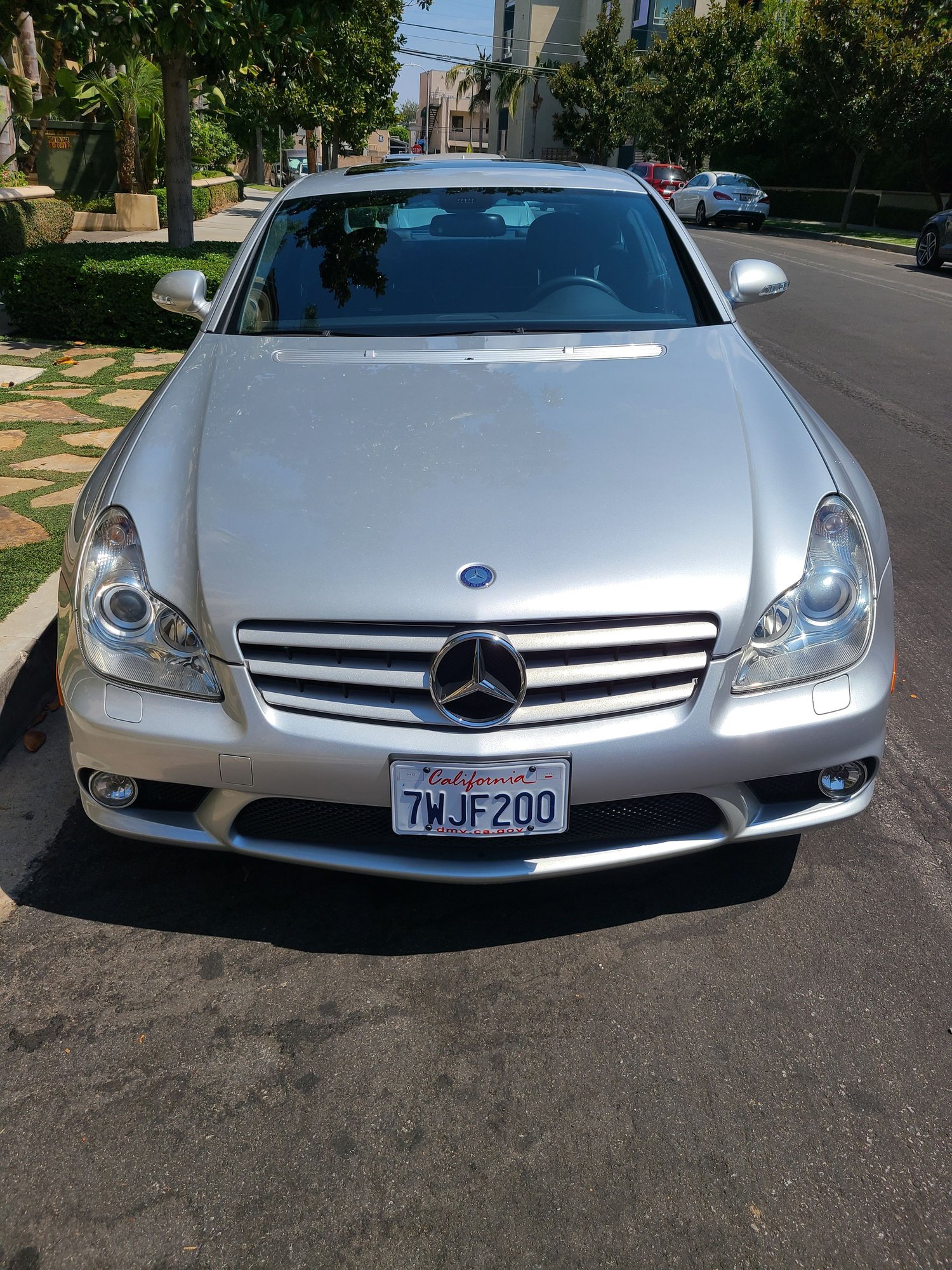 2008 Mercedes-Benz CLS63 AMG - Rare 2008 Mercedes-Benz CLS63 AMG Carbon Fiber Trim, Performance Packages, Rims, etc. - Used - VIN WDDDJ77X18A125112 - 62,165 Miles - 8 cyl - 2WD - Automatic - Coupe - Silver - Los Angeles, CA 91604, United States