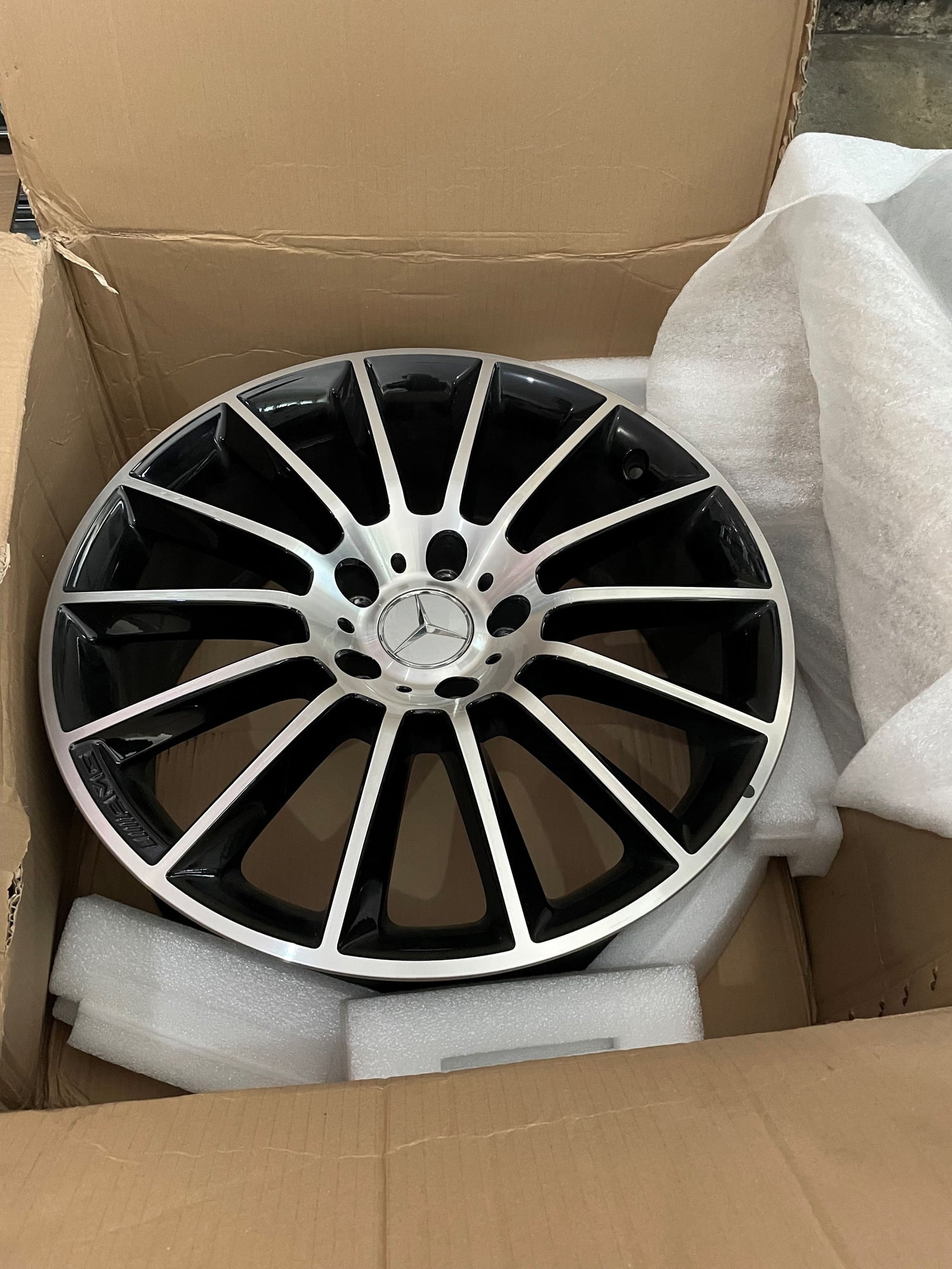 Wheels and Tires/Axles - Mercedes Benz Wheels OEM AMG G550 Night Edition Black 20 inch - Used - All Years  All Models - Doral, FL 33198, United States