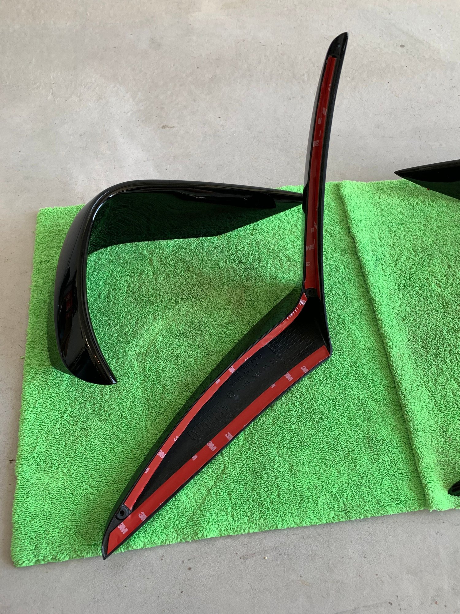 Exterior Body Parts - AMG GT platform Edition 1 canards and Prior Design front frame inserts - Used - 2015 to 2016 Mercedes-Benz AMG GT S - Milwaukee, WI 53149, United States