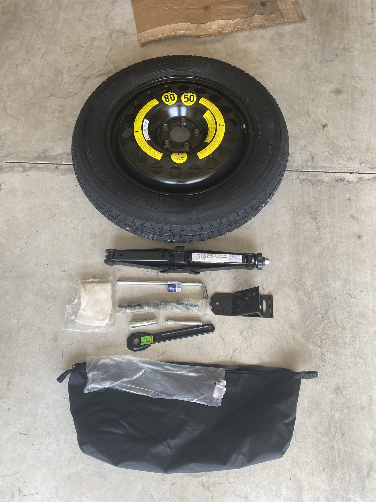 Wheels and Tires/Axles - Mercedes GLC 300 suv  spare tire kit     New Jack kit with unused 18 inch ML350 spare - New - Carlisle, PA 17015, United States