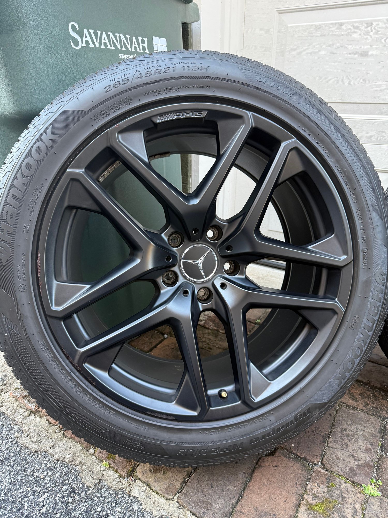 Wheels and Tires/Axles - 21” OEM G63 wheels & tires - Used - 2014 to 2027 Mercedes-Benz G-Class - Savannah, GA 31401, United States
