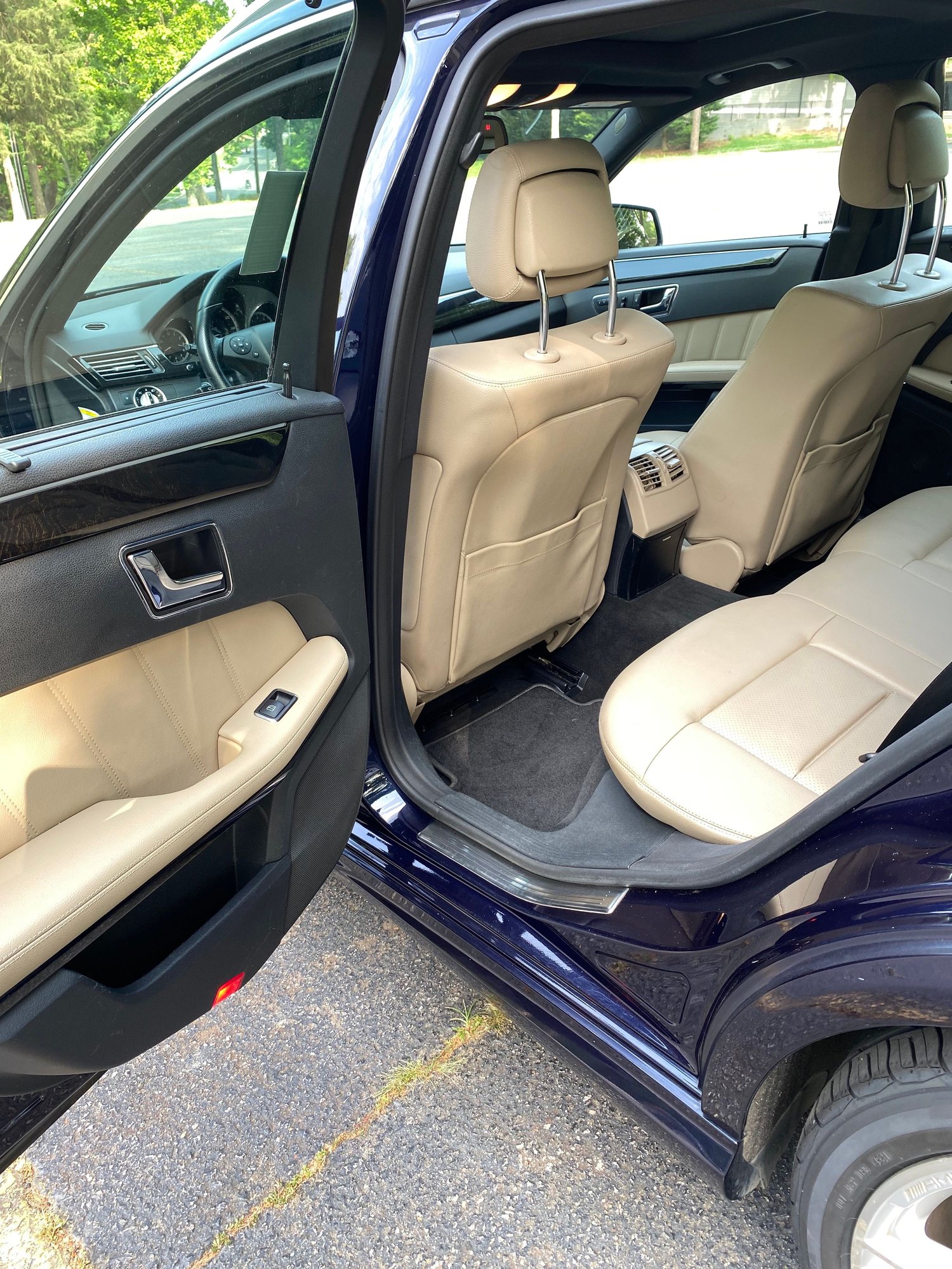 2011 Mercedes-Benz E350 - 2011 E350 Wagon 4Matic Capri Blue - Used - VIN WDDHH8HBXBA265592 - 133,500 Miles - 6 cyl - 4WD - Automatic - Wagon - Blue - Lake Wylie, SC 29710, United States