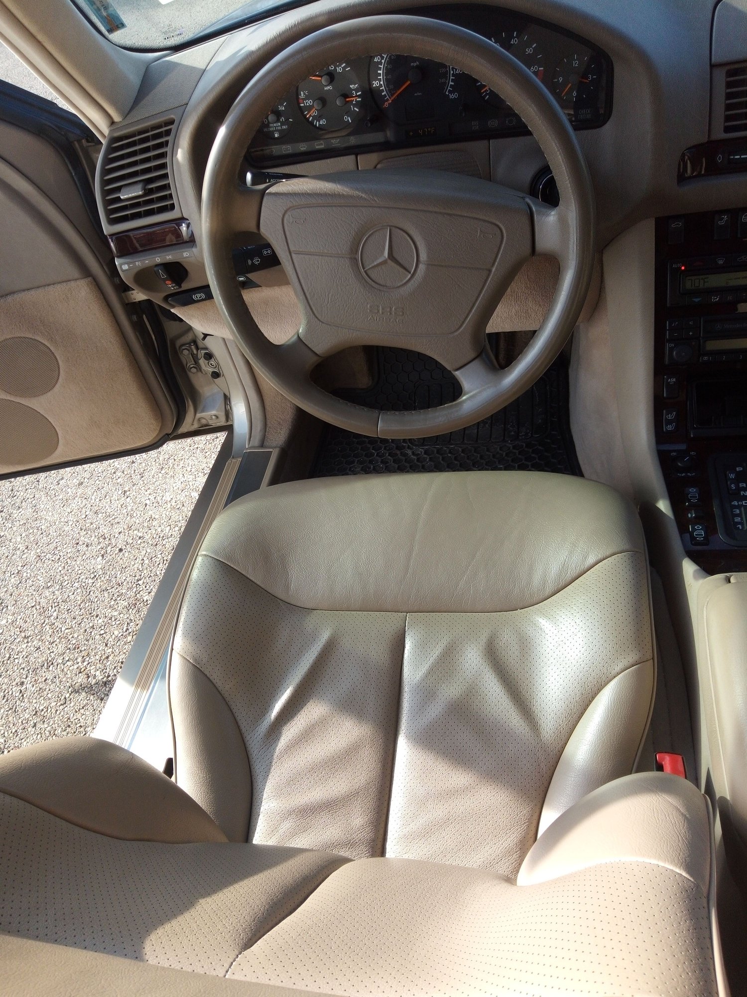 1999 Mercedes-Benz S500 - W140 1999 S500 Sedan - Used - VIN WDBGA51G6XA420806 - 61,050 Miles - 8 cyl - 2WD - Automatic - Sedan - Beige - Palatine, IL 60067, United States