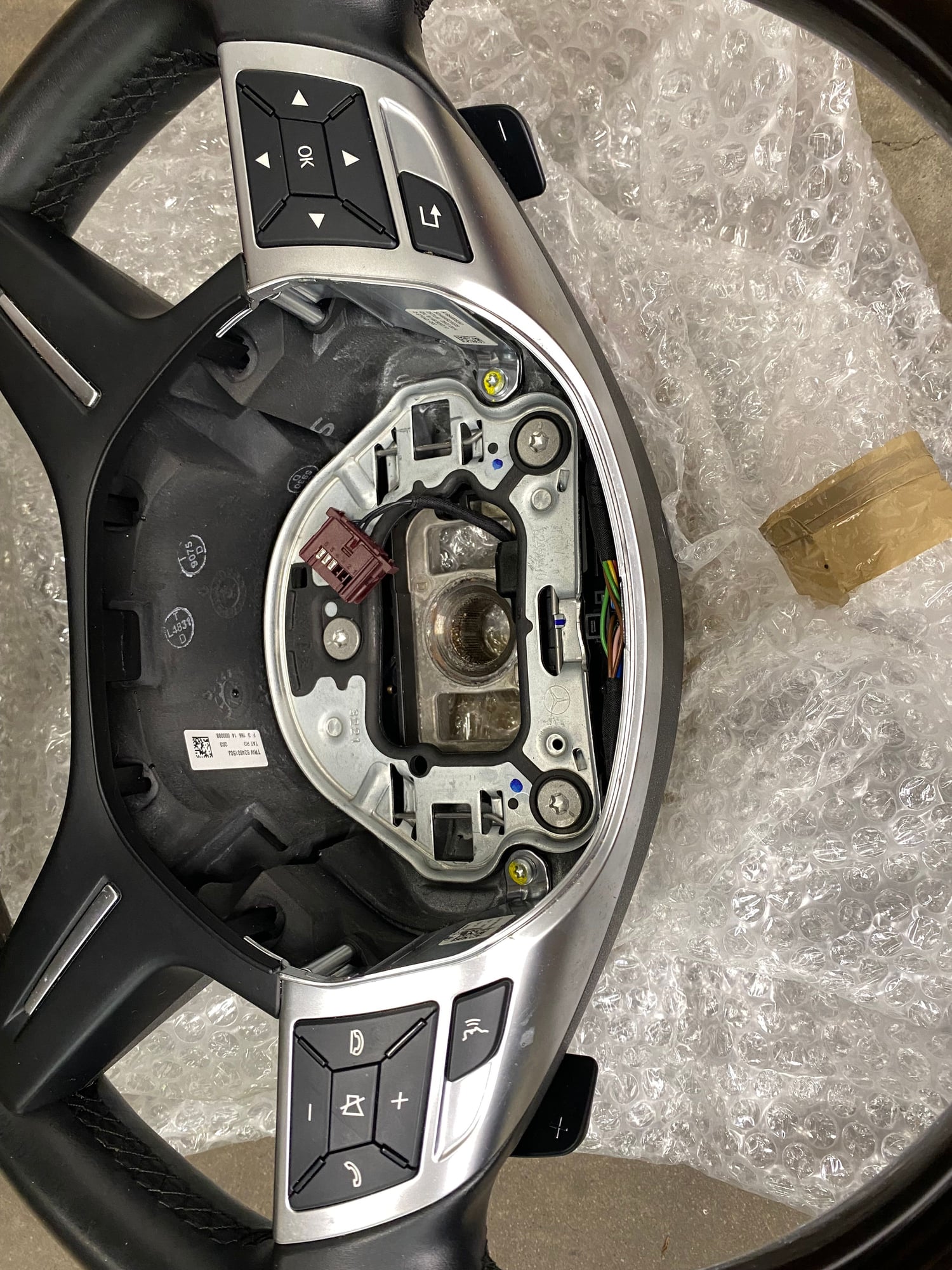 Interior/Upholstery - 166 steering wheel black leather and wood 12-16' - Used - 2012 to 2016 Mercedes-Benz GL550 - Lake Wylie, SC 29710, United States