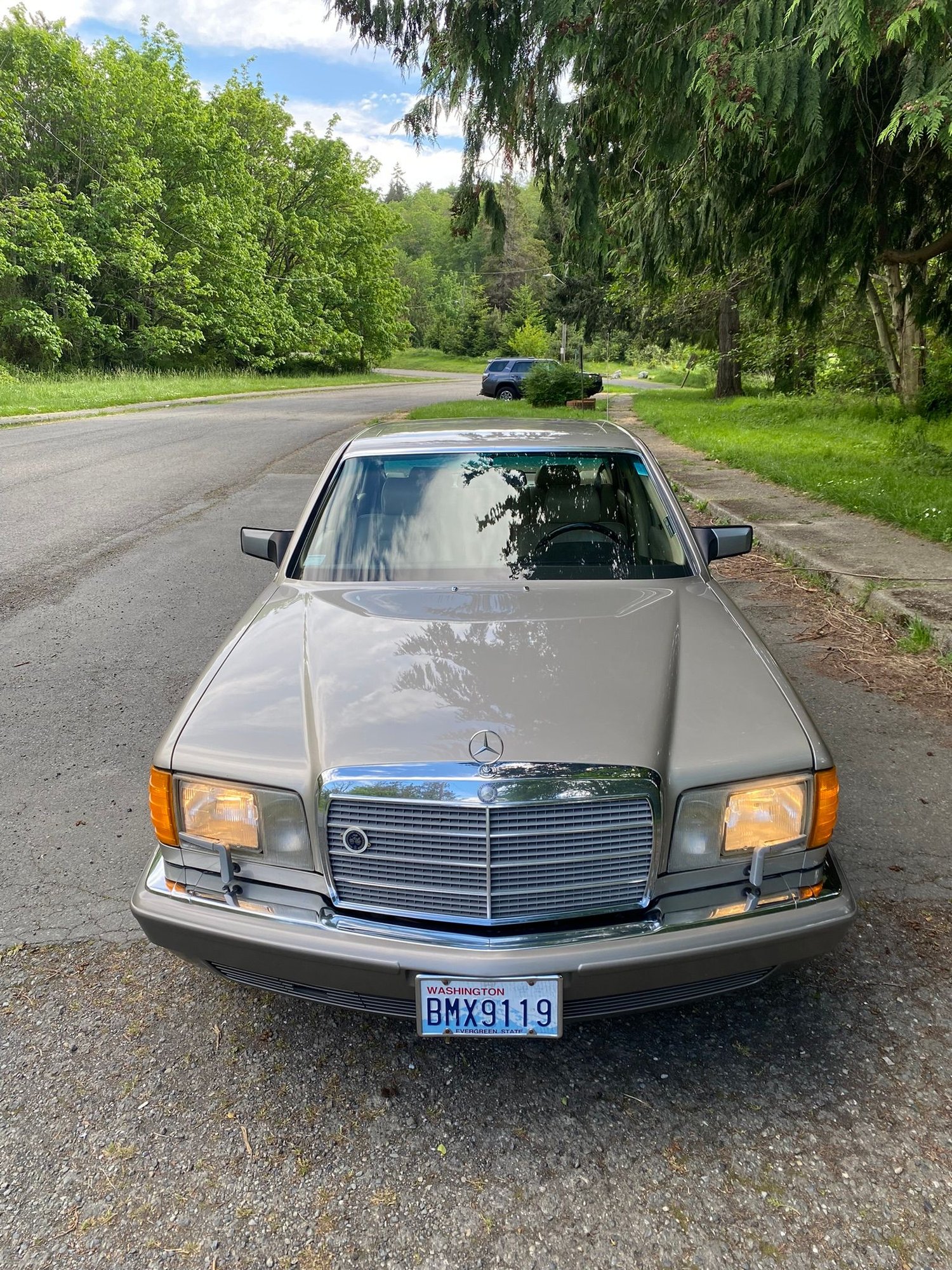 1990 Mercedes-Benz 300SEL - 1990 Mercedes-Benz 300SEL - Used - VIN WDBCA25D6LA519536 - 123,700 Miles - 6 cyl - 2WD - Automatic - Sedan - Silver - Seattle, WA 98199, United States
