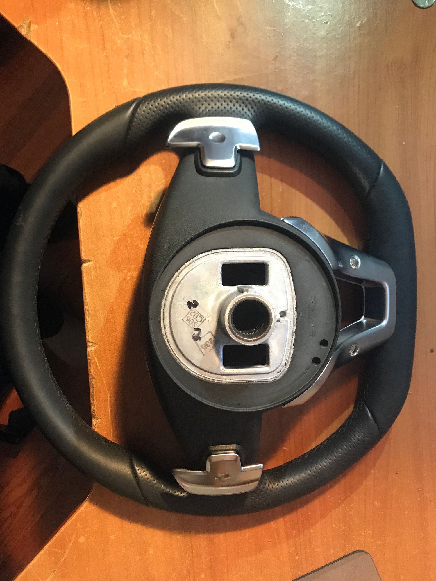 Steering/Suspension - MERCEDES 16 CLS 400 CLS550 STEERING WHEEL - Used - 2012 to 2018 Mercedes-Benz CLS550 - Garfield, NJ 07026, United States
