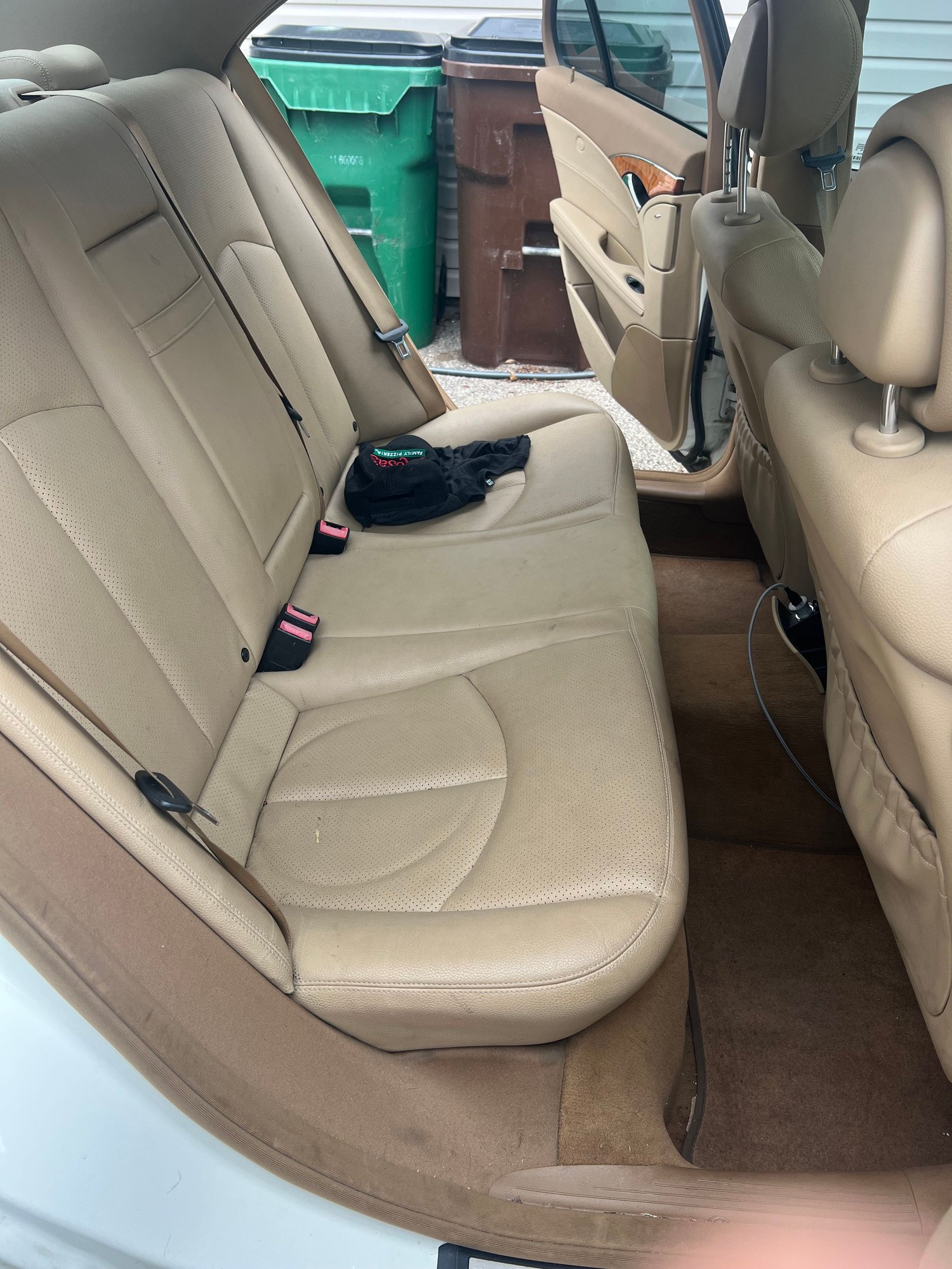 2007 Mercedes-Benz E350 - 2007 E350 Cincinnati, Ohio - Used - VIN WDBUF56X67B117192 - 158,500 Miles - 6 cyl - 2WD - Automatic - Sedan - White - Loveland, OH 45140, United States