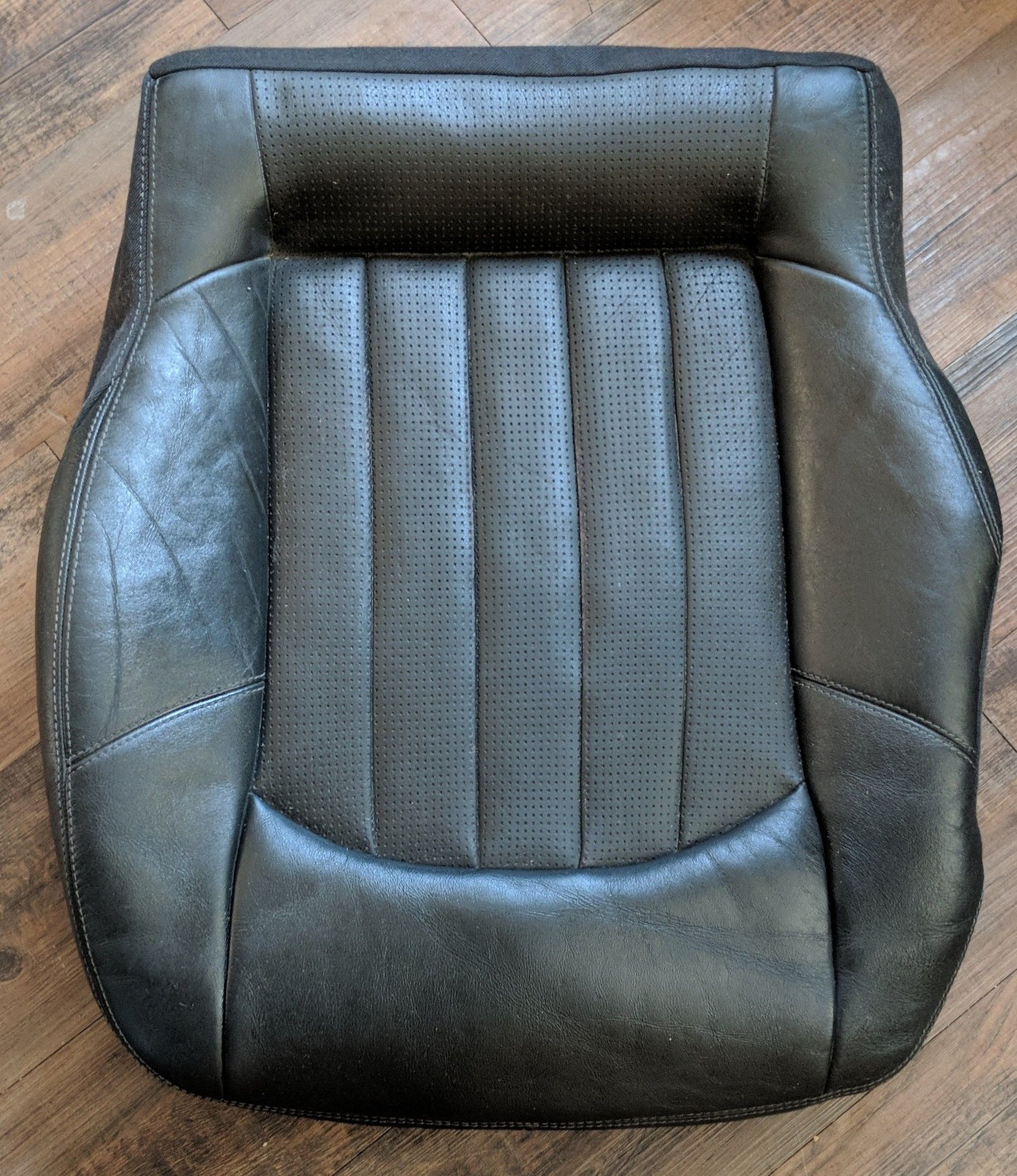 Interior/Upholstery - 2003/2004 CLK55AMG Passenger Seat Cover OEM Black - Used - 2003 to 2004 Mercedes-Benz CLK55 AMG - chicago, IL 60642, United States