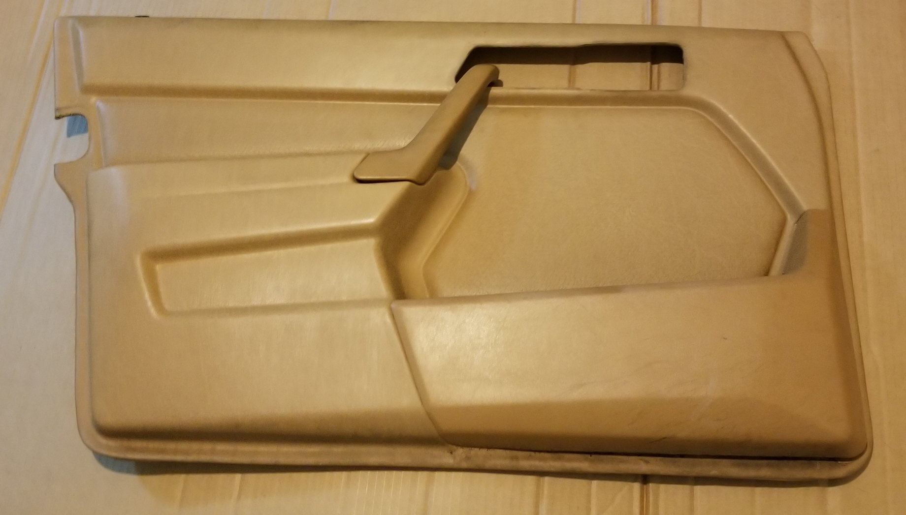 Interior/Upholstery - Interior door panels, light brown, GOOD VINYL! - Used - 1984 to 1993 Mercedes-Benz 190E - Jersey City, NJ 07305, United States