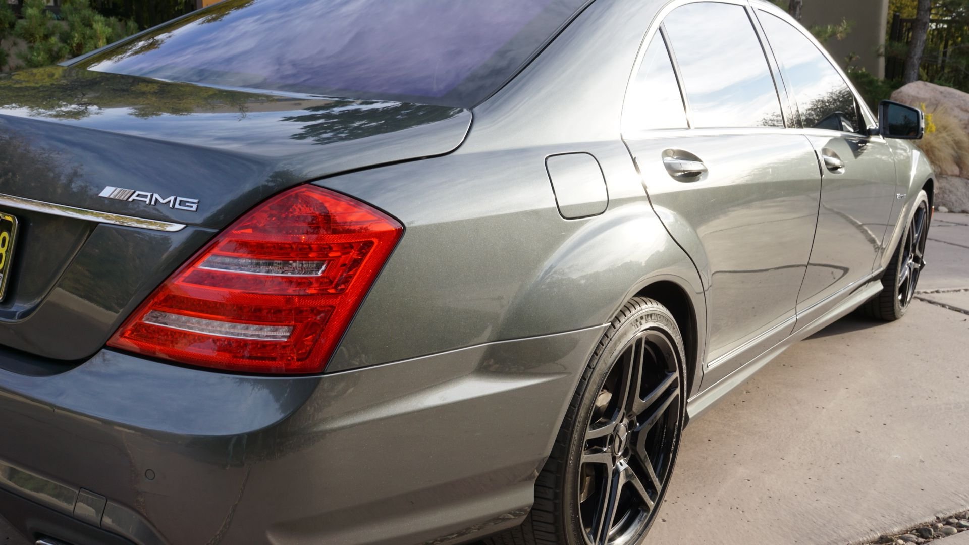 2012 Mercedes-Benz S63 AMG - 2012 Mercedes S63 AMG - Used - VIN WDDNG7EB4CA454664 - 73,800 Miles - 8 cyl - 2WD - Automatic - Sedan - Gray - Albuquerque, NM 87122, United States