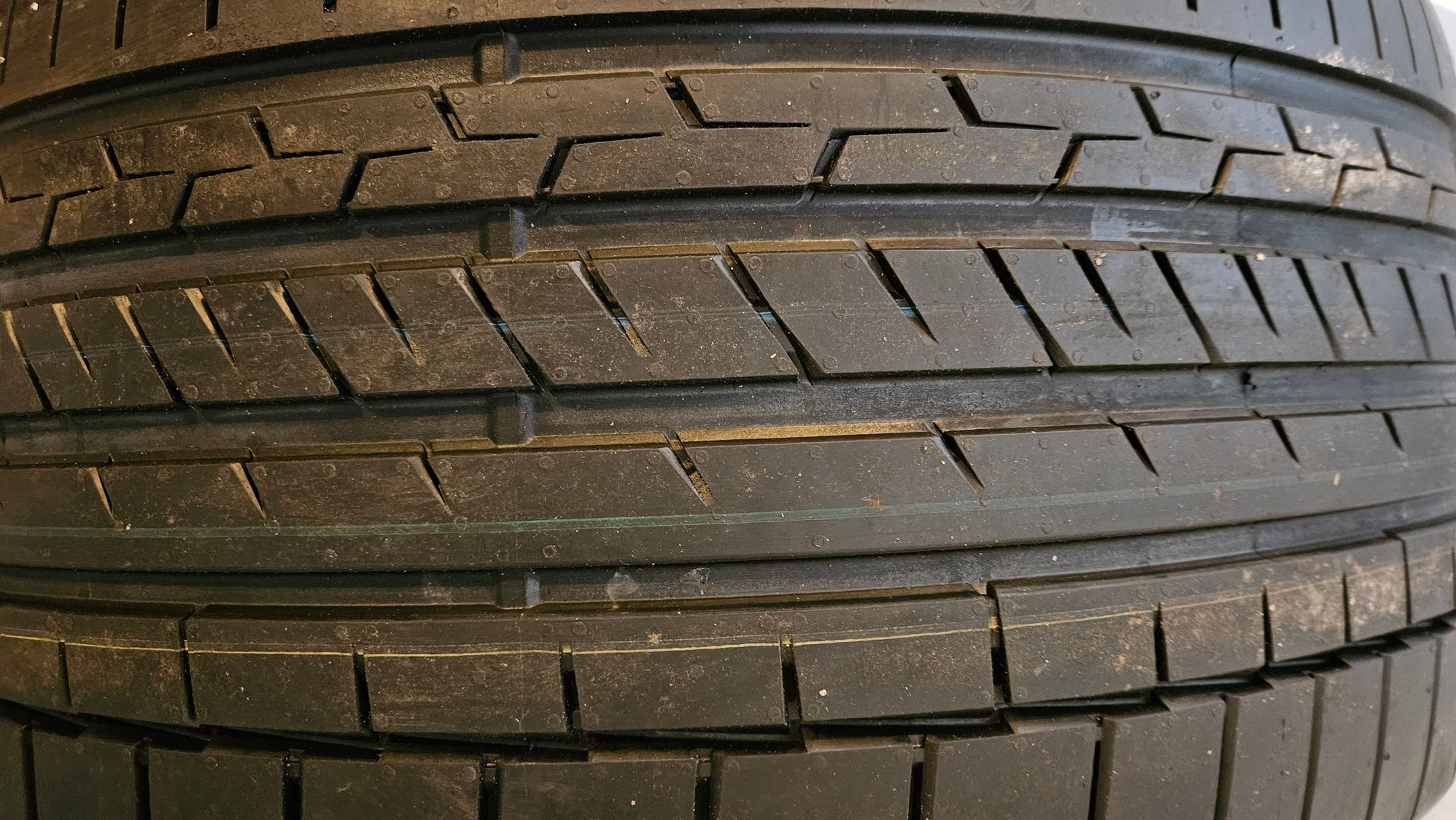 Wheels and Tires/Axles - Continental Sport Contact 6 Tires 275/45/21 and 315/40/21 - Used - All Years Mercedes-Benz GLE-Class - Toronto, ON L4J8A9, Canada