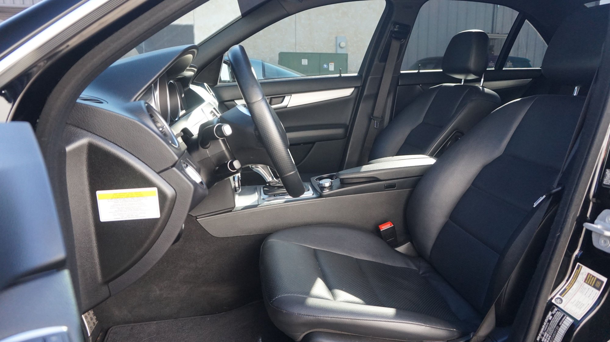 2013 Mercedes-Benz C250 - 2013 Mercedes-Benz C250 Sport - Used - VIN WDDGF4HB2DA809130 - 87,800 Miles - 4 cyl - 2WD - Automatic - Sedan - Black - Lubbock, TX 79423, United States