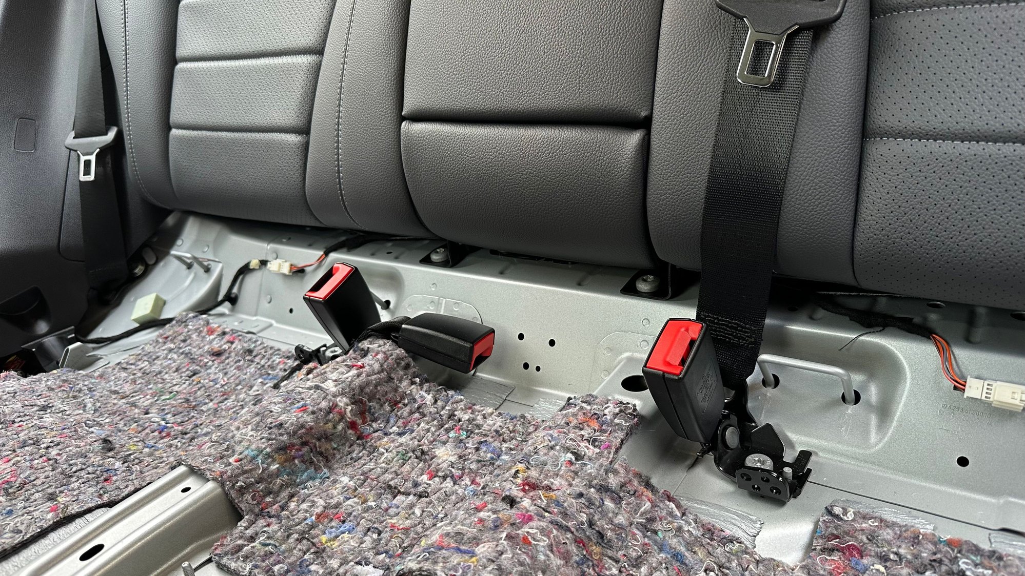 2020 GLC300 4matic rear seat squeak and solution Forums