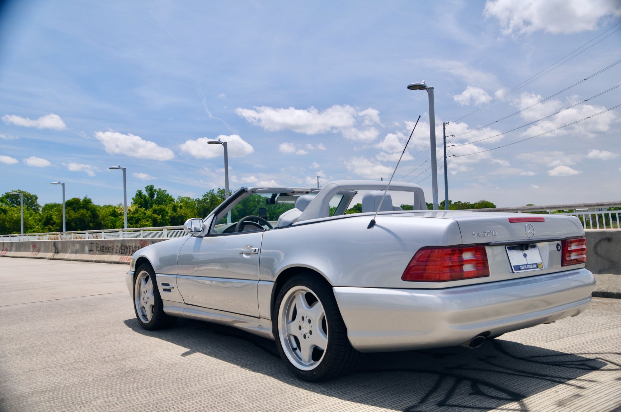 1999 Mercedes-Benz SL500 - 1999 MERCEDES BENZ SL500 SPORT ( MONOBLOCK, SL2 HID PACKAGE FOR SALE) $7500 - Used - VIN WDBFA68F8XF175721 - 211,000 Miles - 8 cyl - 2WD - Automatic - Convertible - Silver - Goose Creek, SC 29445, United States
