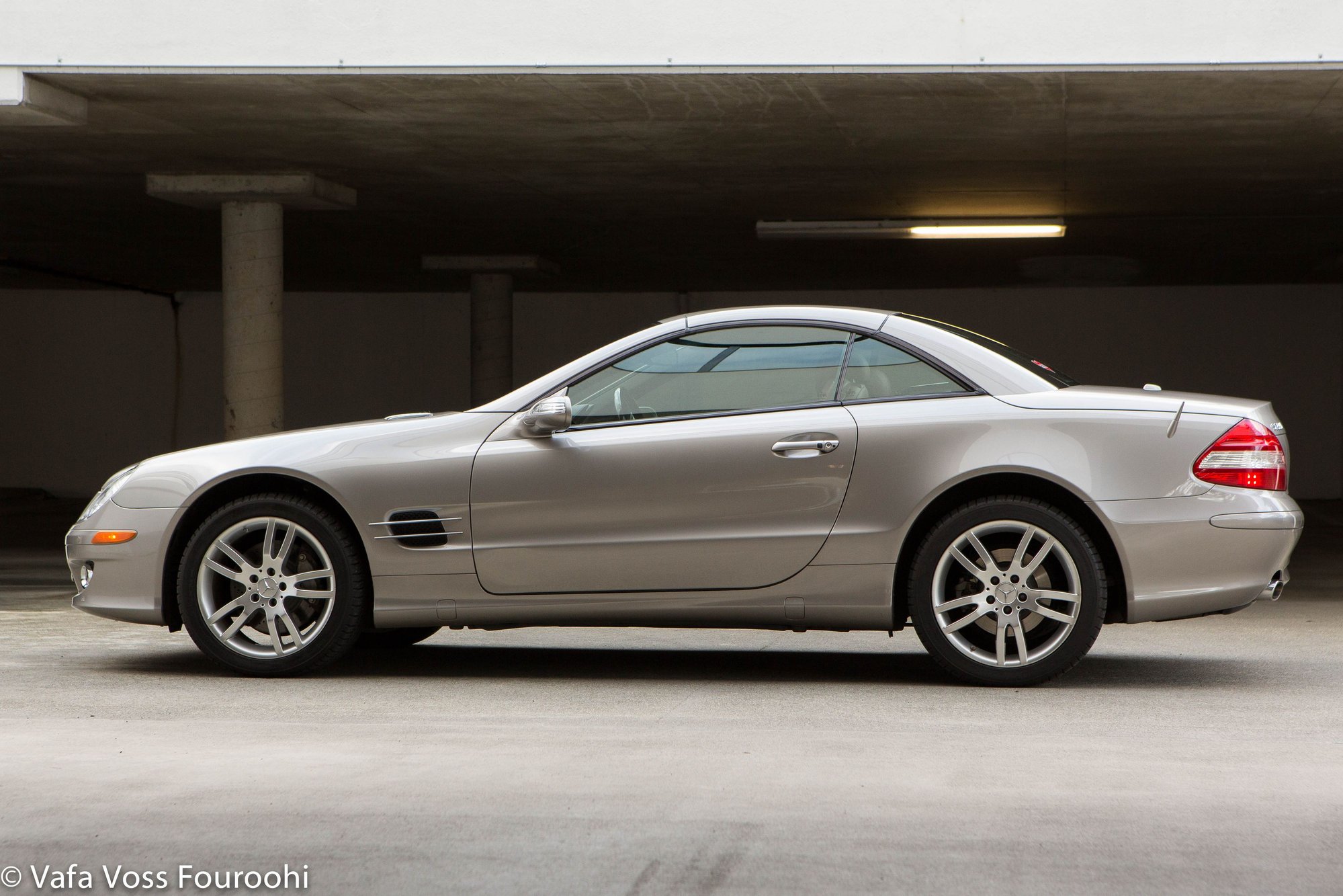 2007 Mercedes-Benz SL550 - 27K Miles 2007 Mercedes-Benz SL550  50th Anniversary Edition - Used - VIN WDBSK71F87F119693 - 27,600 Miles - 8 cyl - 2WD - Automatic - Convertible - Silver - Kirkland, WA 98033, United States