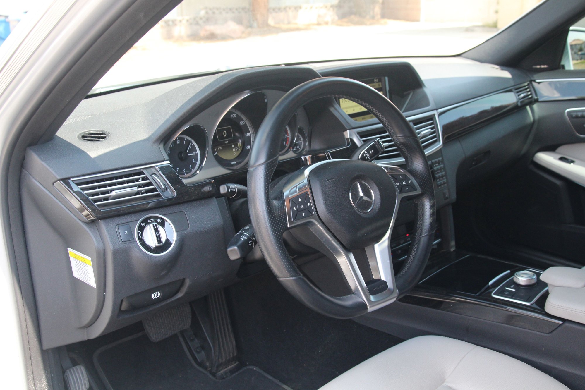 2012 Mercedes-Benz E350 - 2012 E350 silver with gray MBTex interior, 2WD 67,800 miles excellent in Las Vegas - Used - VIN wddhf5kb0ca525386 - 68,700 Miles - 6 cyl - 2WD - Automatic - Sedan - Silver - Las Vegas, NV 89123, United States