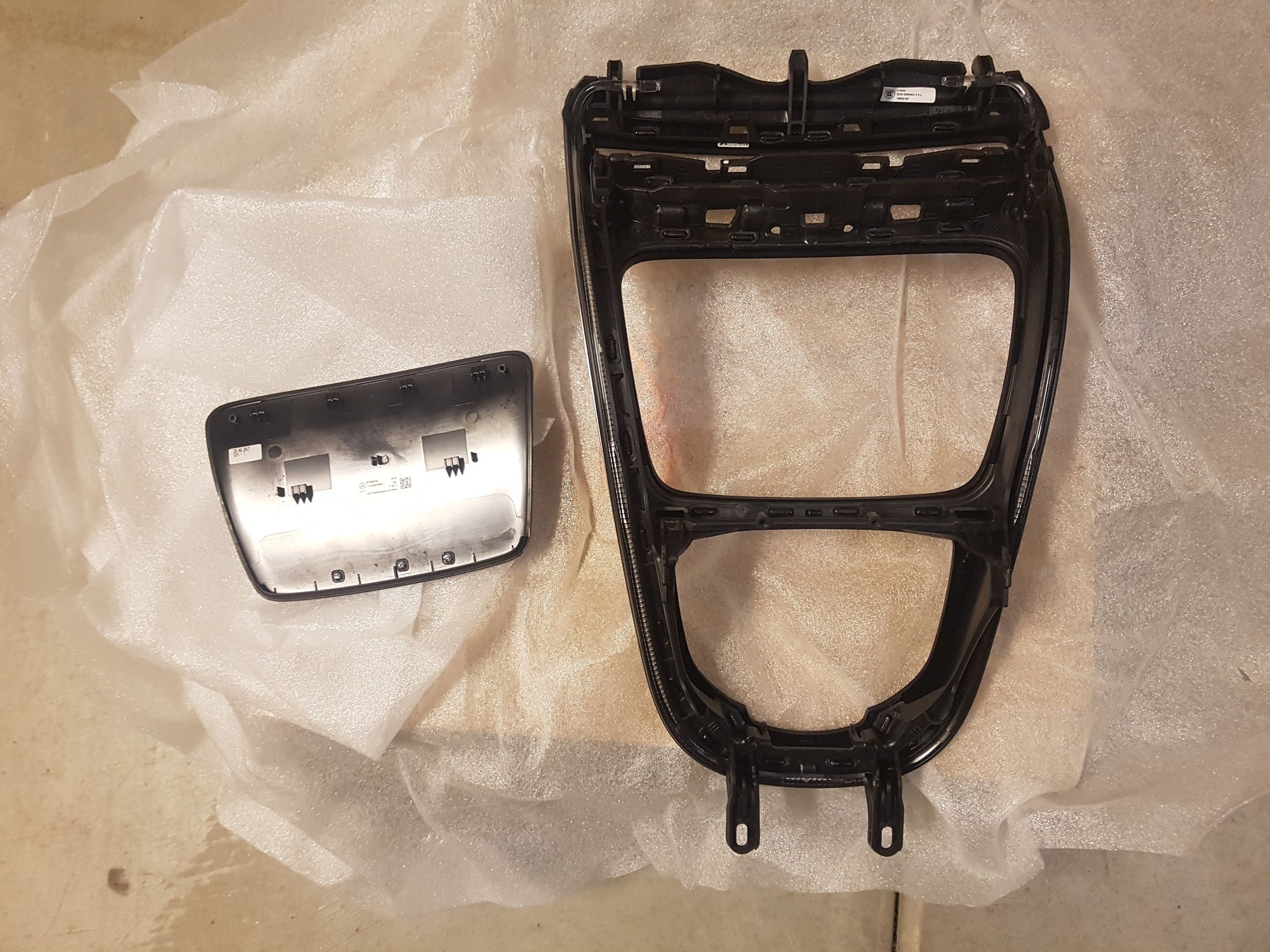 Interior/Upholstery - Mercedes-Benz Center Panel (213-810-08-15) - Used - 2017 to 2019 Mercedes-Benz E43 AMG - Carlsbad, CA 92009, United States