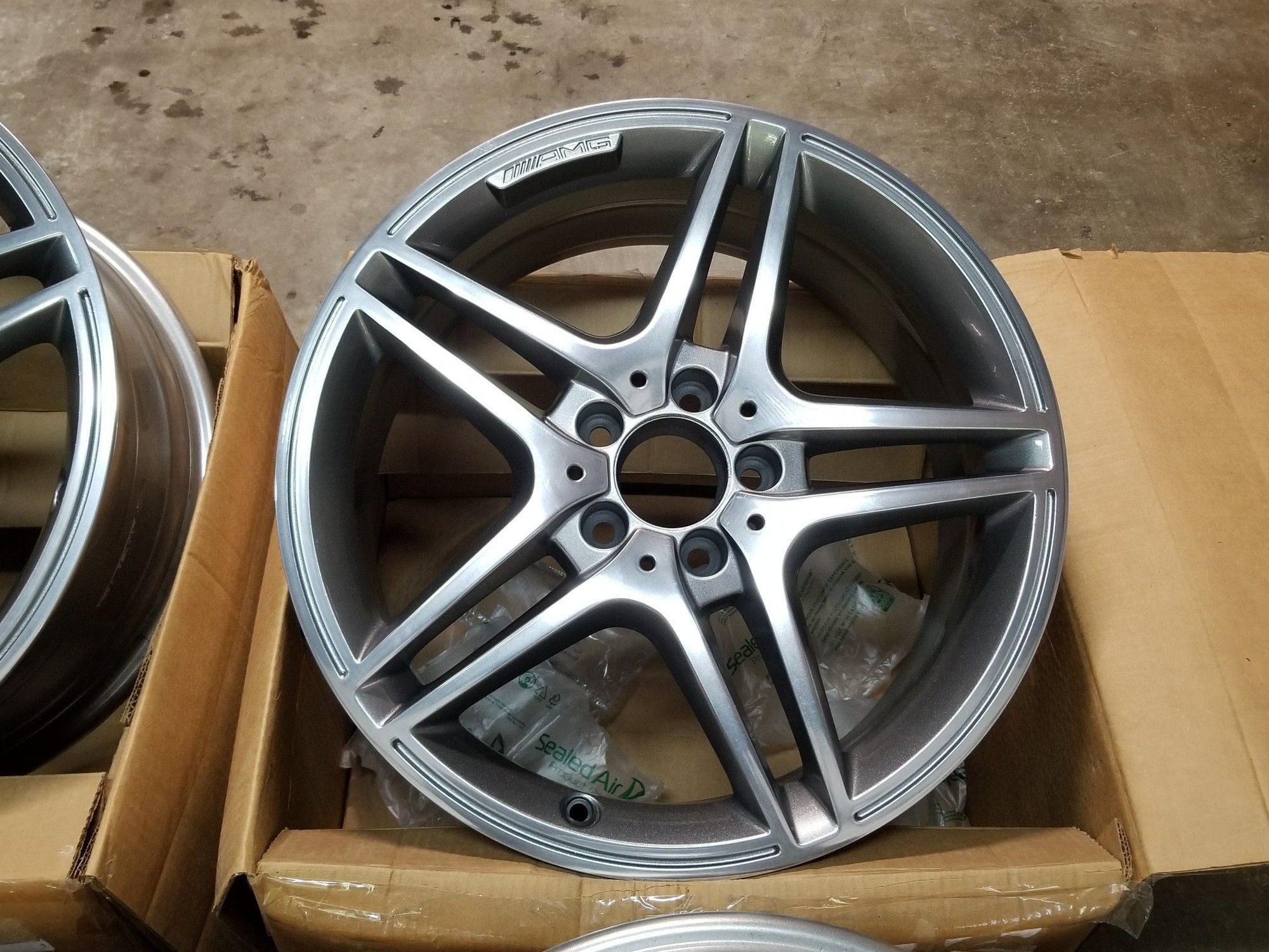 Wheels and Tires/Axles - W204 C63 AMG Factory 18" Staggered Wheels - Excellent - Used - 2008 to 2015 Mercedes-Benz C63 AMG - 2008 to 2015 Mercedes-Benz C300 - 2008 to 2015 Mercedes-Benz C350 - 2010 to 2017 Mercedes-Benz E350 - 2010 to 2017 Mercedes-Benz E550 - 2014 to 2017 Mercedes-Benz E400 - Sarasota, FL 34243, United States