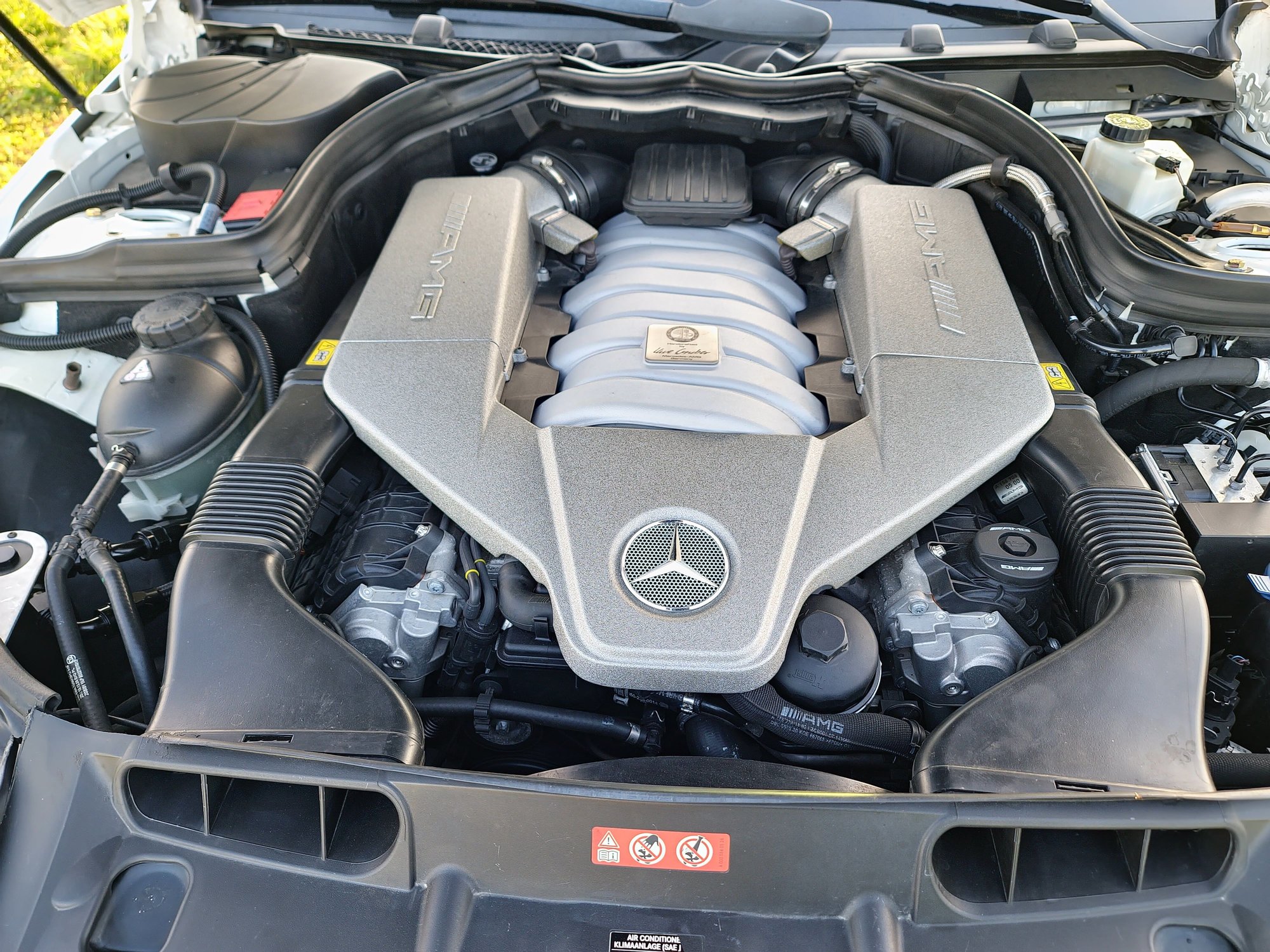 2014 Mercedes-Benz C63 AMG - 2014 C63 amg for sale lsd long tube headers hp tuners distronic etc - Used - VIN WDDGF7HBEA960685 - 114,600 Miles - 8 cyl - 2WD - Automatic - Sedan - White - Centreville, MD 21617, United States