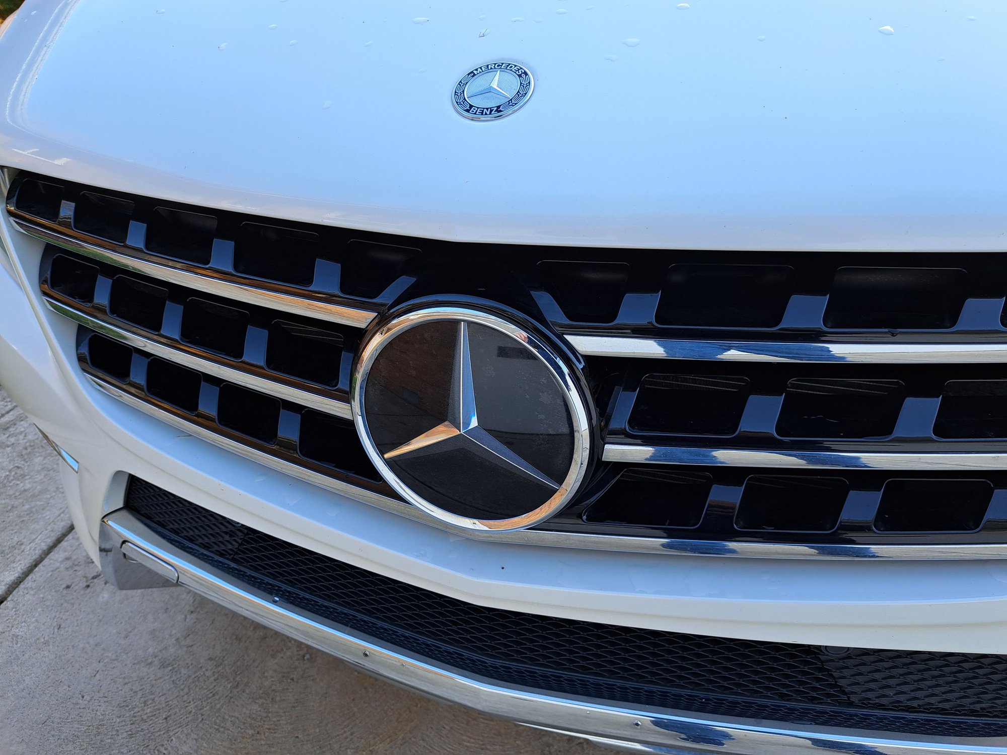 2014 Mercedes-Benz ML550 - 2014 ML550 DIAMOND WHITE EXCELLENT CONDITION FULL SERVICE HISTORY NO ACCIDENTS - Used - VIN 4JGDA7DB0EA276372 - 103,500 Miles - 8 cyl - AWD - Automatic - SUV - White - North Olmsted, OH 44070, United States