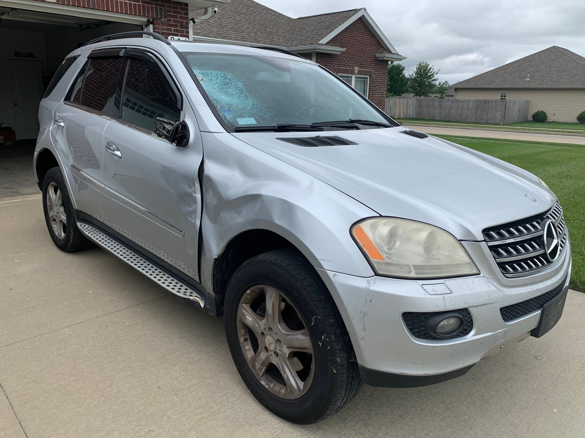 2008 Mercedes-Benz ML320 - 2008 ML320 CDI - Used - VIN 4JGBB22E38A349159 - 192,376 Miles - 6 cyl - 4WD - Automatic - SUV - Silver - Centralia, MO 65240, United States