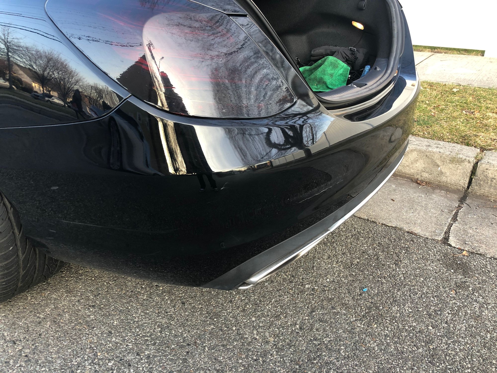 Exterior Body Parts - W205 C300 Rear Bumper/ Oem Grill - Used - 2015 to 2017 Mercedes-Benz 300 - Queens, NY 11422, United States