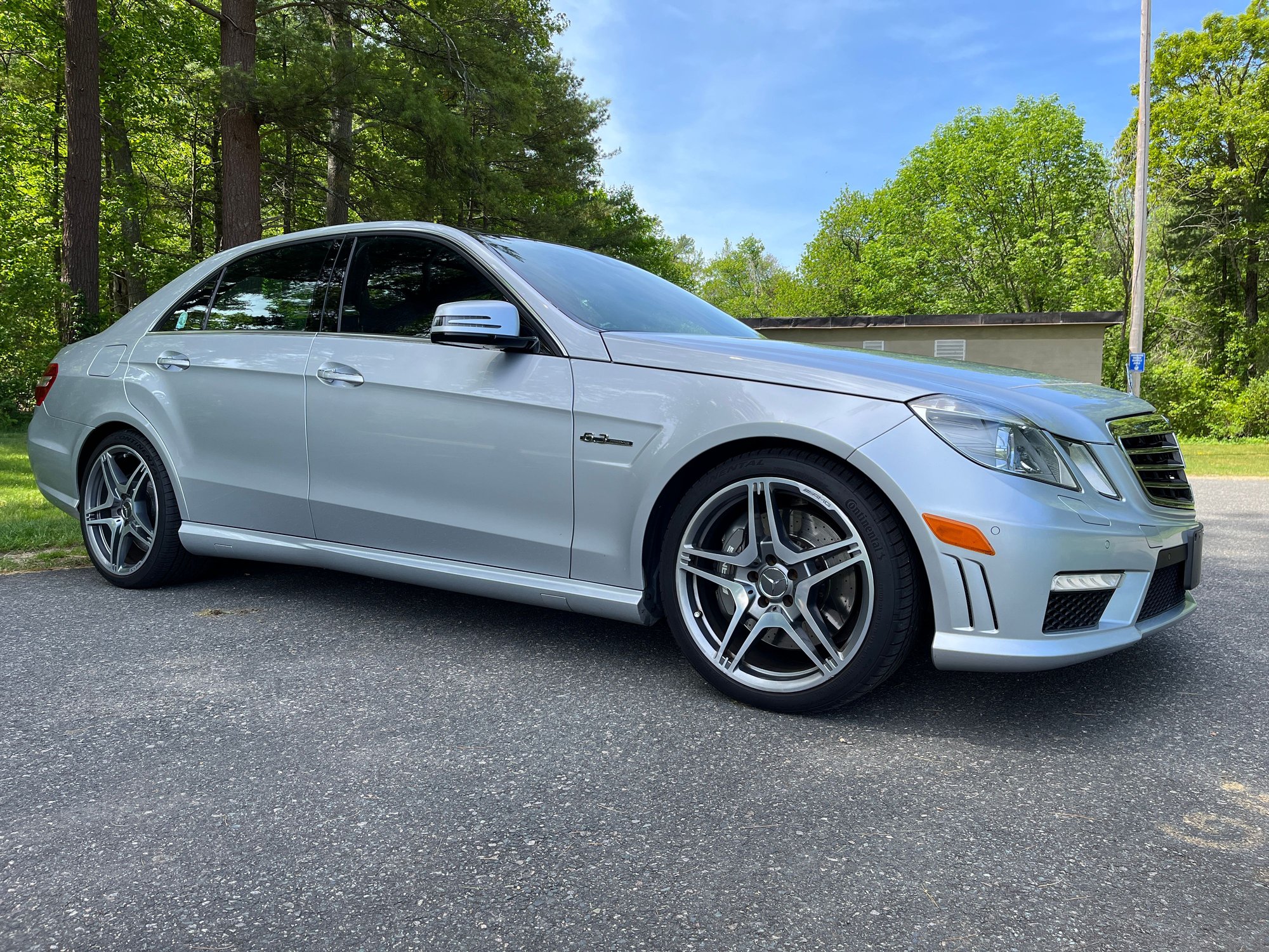 2011 Mercedes-Benz E63 AMG - 2011 Mercedes-Benz E-Class AMG E63 P30 - $39,900 (South Easton) - Used - VIN wddhf7hb0ba308269 - 72,169 Miles - 8 cyl - 2WD - Automatic - Sedan - Silver - South Easton, MA 02375, United States