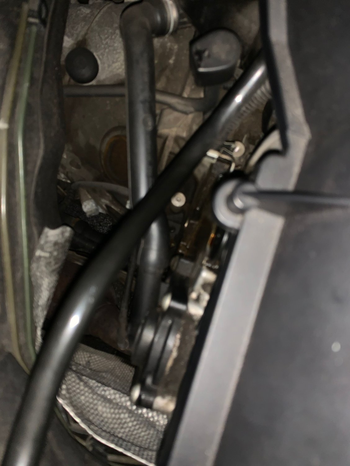 W211 Oil Leak Forums