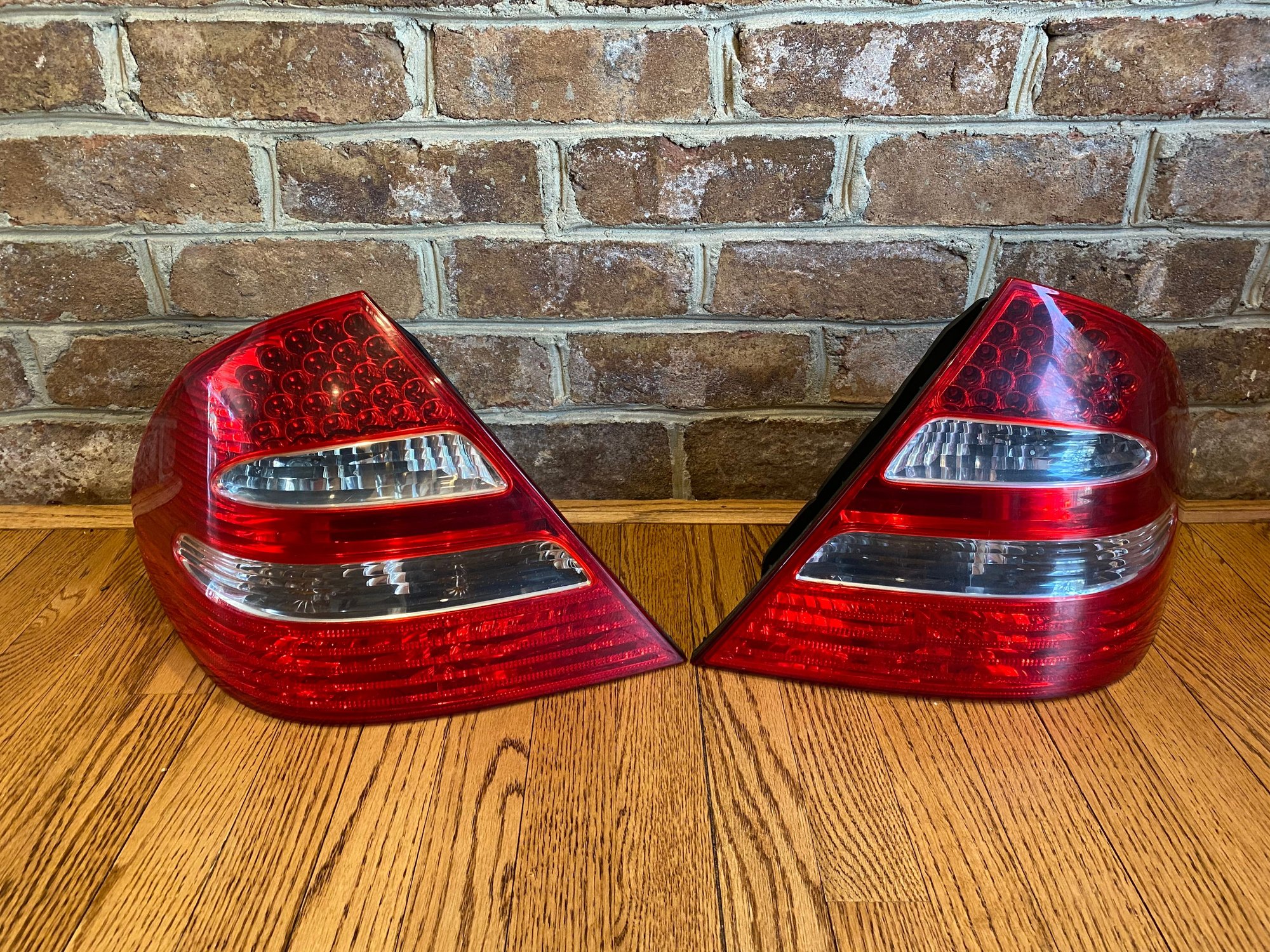 Lights - W211 OEM LED Avantgarde Tail Lights (Pair) - Used - 0  All Models - Great Falls, VA 22066, United States