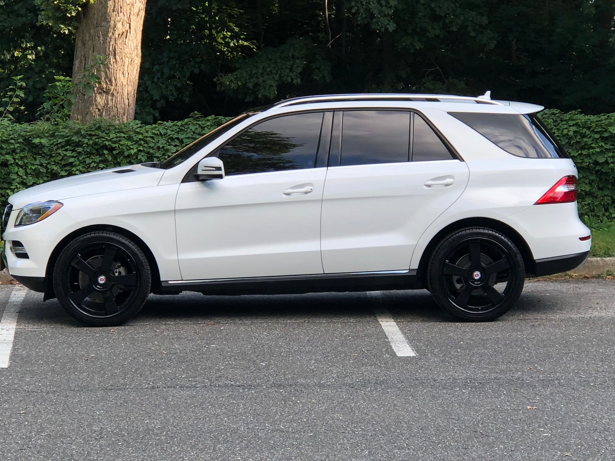 Wheels and Tires/Axles - 22 inch HRE 945 RL 22x9 265/35/22 All Season - Used - 2012 to 2015 Mercedes-Benz ML350 - 2015 to 2019 Mercedes-Benz GLE350 - Yonkers, NY 10710, United States