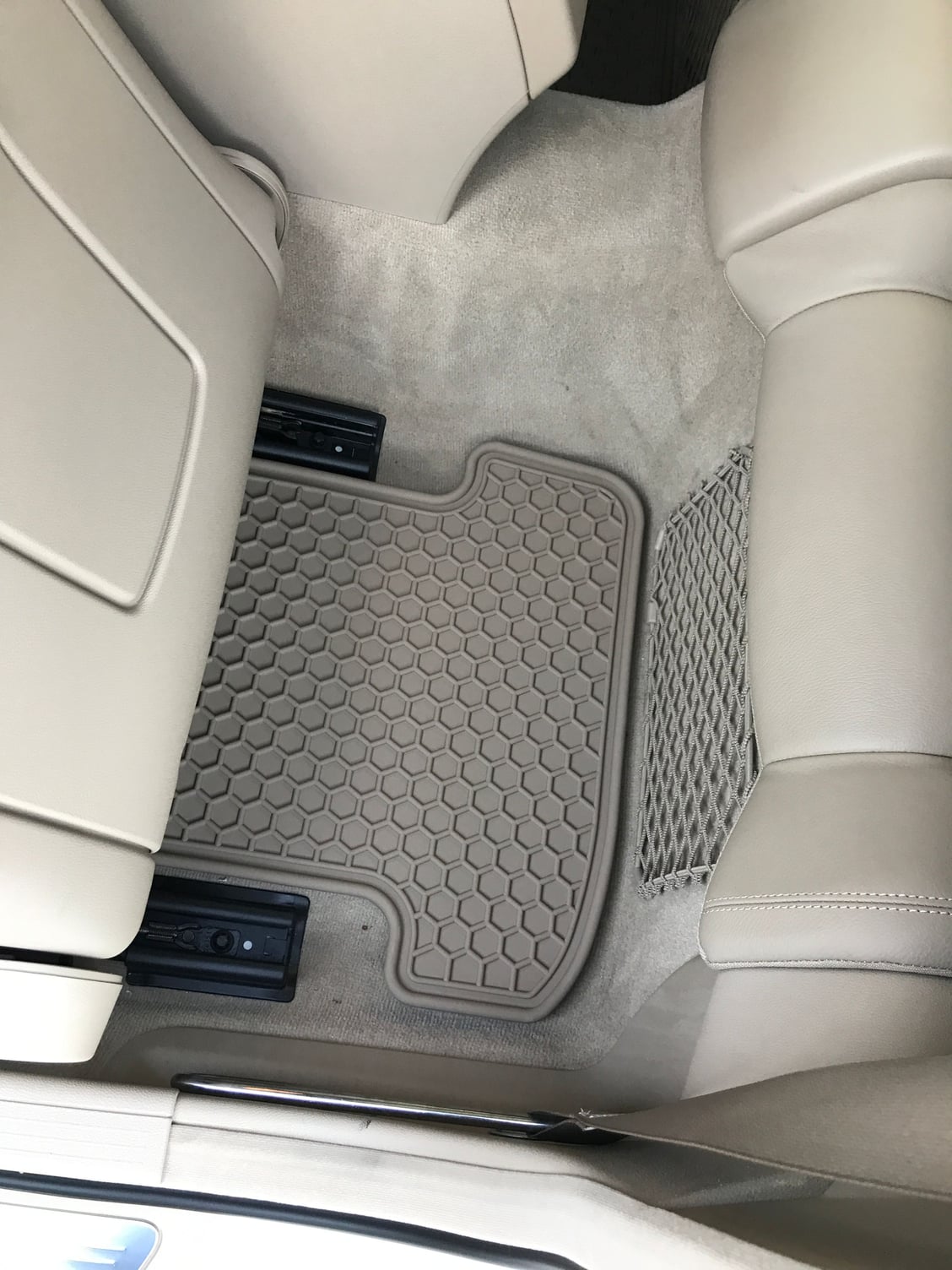 Interior/Upholstery - W207 coupe rubber floor mats beige oem - Used - 2012 Mercedes-Benz E350 - Reseda, CA 91335, United States