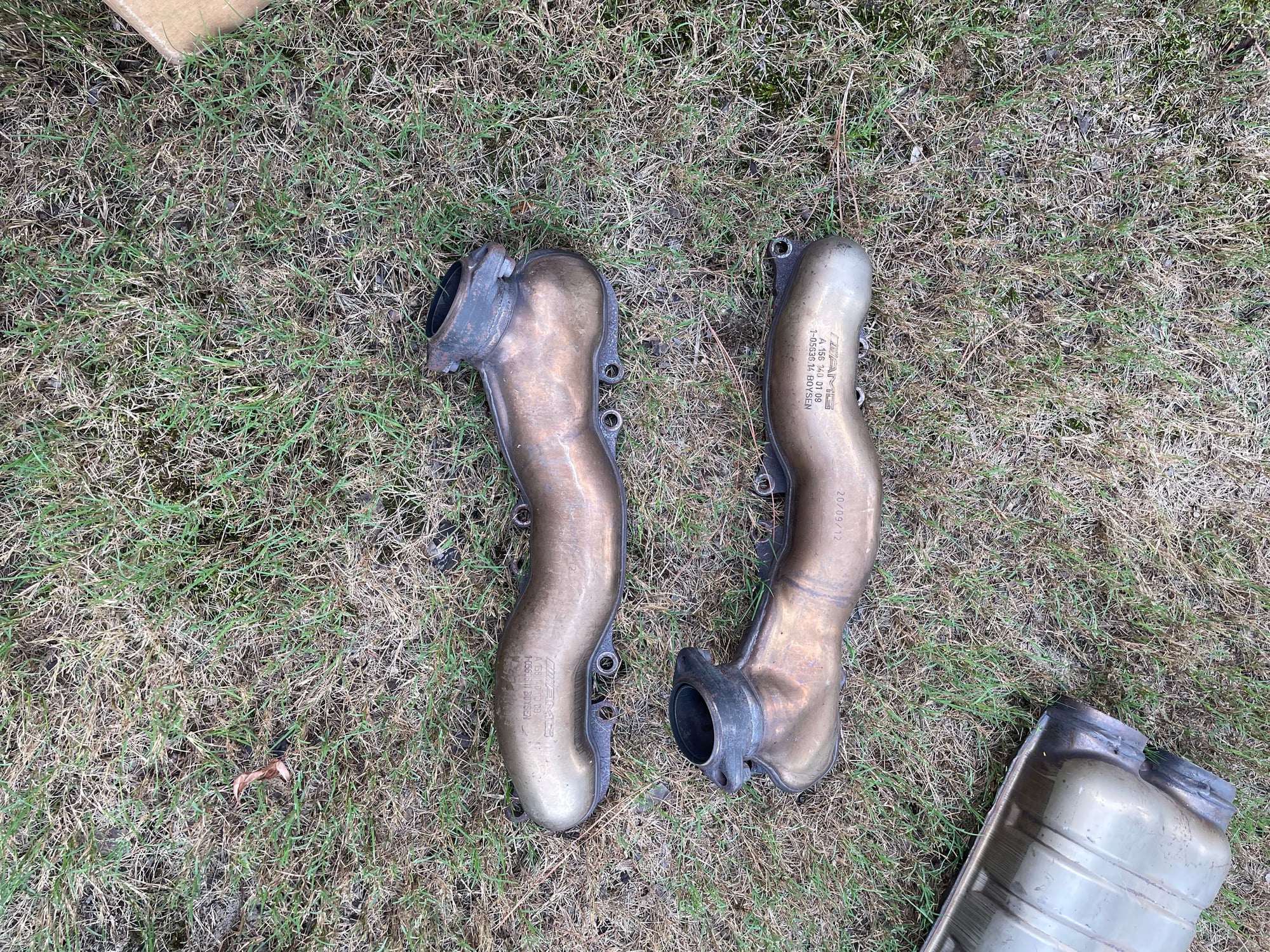 Engine - Exhaust - 2013 C63 AMG OEM Exhaust (manifolds, catalytic converters, resonator) - Used - 2009 to 2014 Mercedes-Benz C63 AMG - Raleigh, NC 27616, United States
