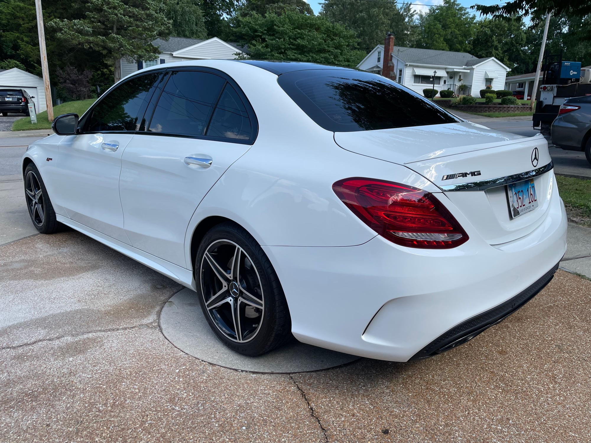 2017 Mercedes-Benz C43 AMG - 2017 C43 AMG - Used - VIN 55SWF6EB2HU215073 - 47,000 Miles - 6 cyl - AWD - Automatic - Sedan - White - Collinsville, IL 62234, United States