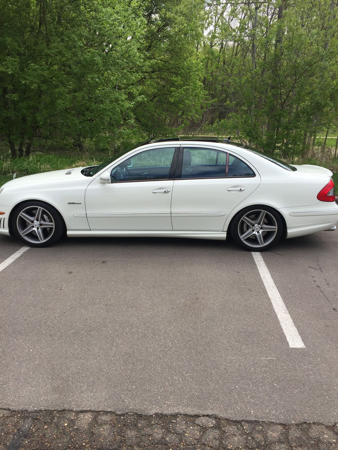 2008 Mercedes-Benz E63 AMG - 2008 Mercedes Benz E63 AMG - Used - VIN WDBUF77X38B226981 - 79,216 Miles - 8 cyl - 2WD - Automatic - Sedan - White - Minnetonka, MN 55345, United States