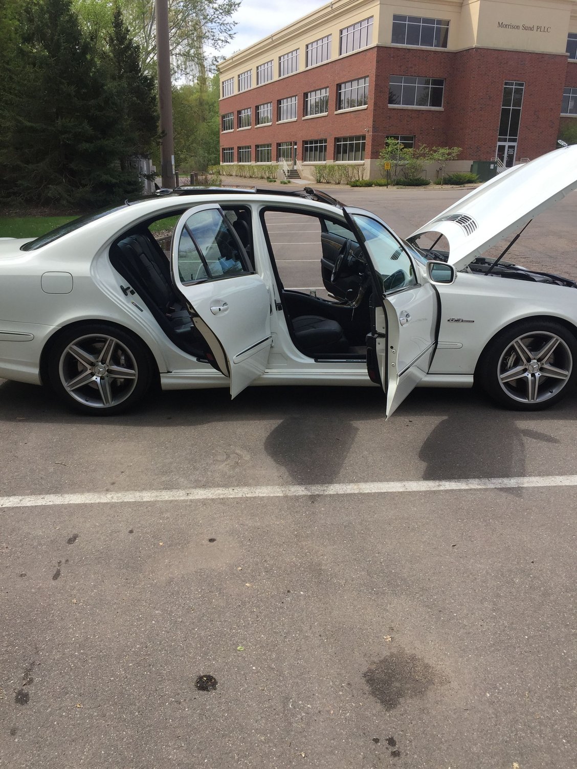 2008 Mercedes-Benz E63 AMG - 2008 Mercedes Benz E63 AMG - Used - VIN WDBUF77X38B226981 - 79,216 Miles - 8 cyl - 2WD - Automatic - Sedan - White - Minnetonka, MN 55345, United States