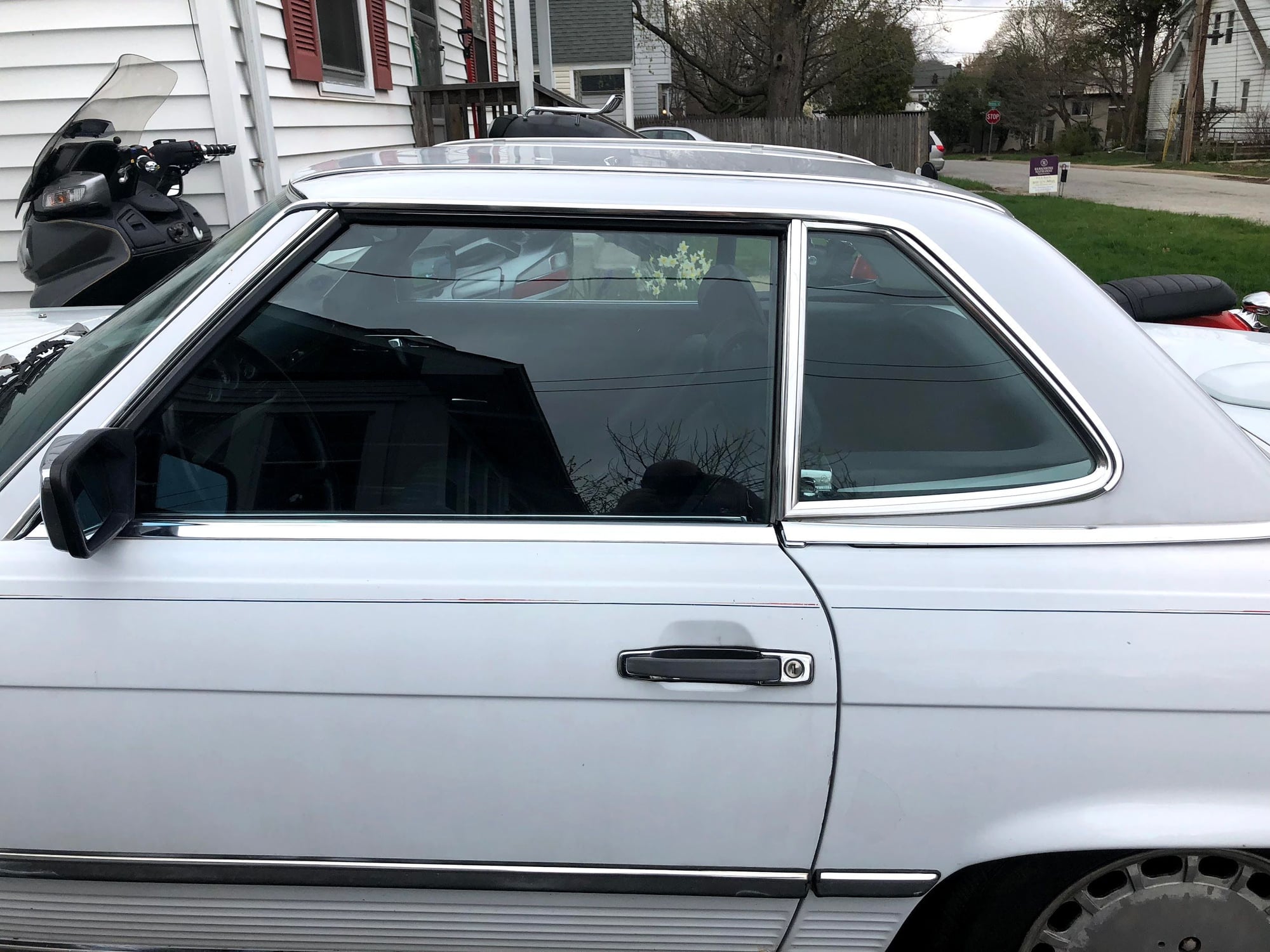 Miscellaneous - Hardtop convertible roof - '86 560SL - white. Delaware - Used - 1986 Mercedes-Benz 560SL - Wilmington, DE 19809, United States