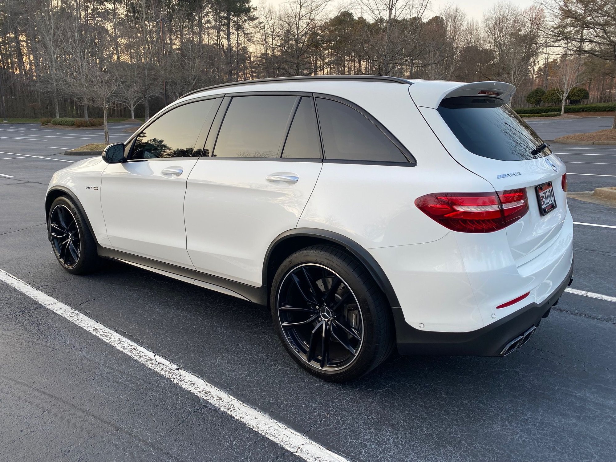 2019 Mercedes-Benz GLC63 AMG - 2019 Mercedes GLC 63 AMG - Used - VIN WDC0G8JB2KF490848 - 9,500 Miles - 8 cyl - AWD - Automatic - SUV - White - Alpharetta, GA 30009, United States