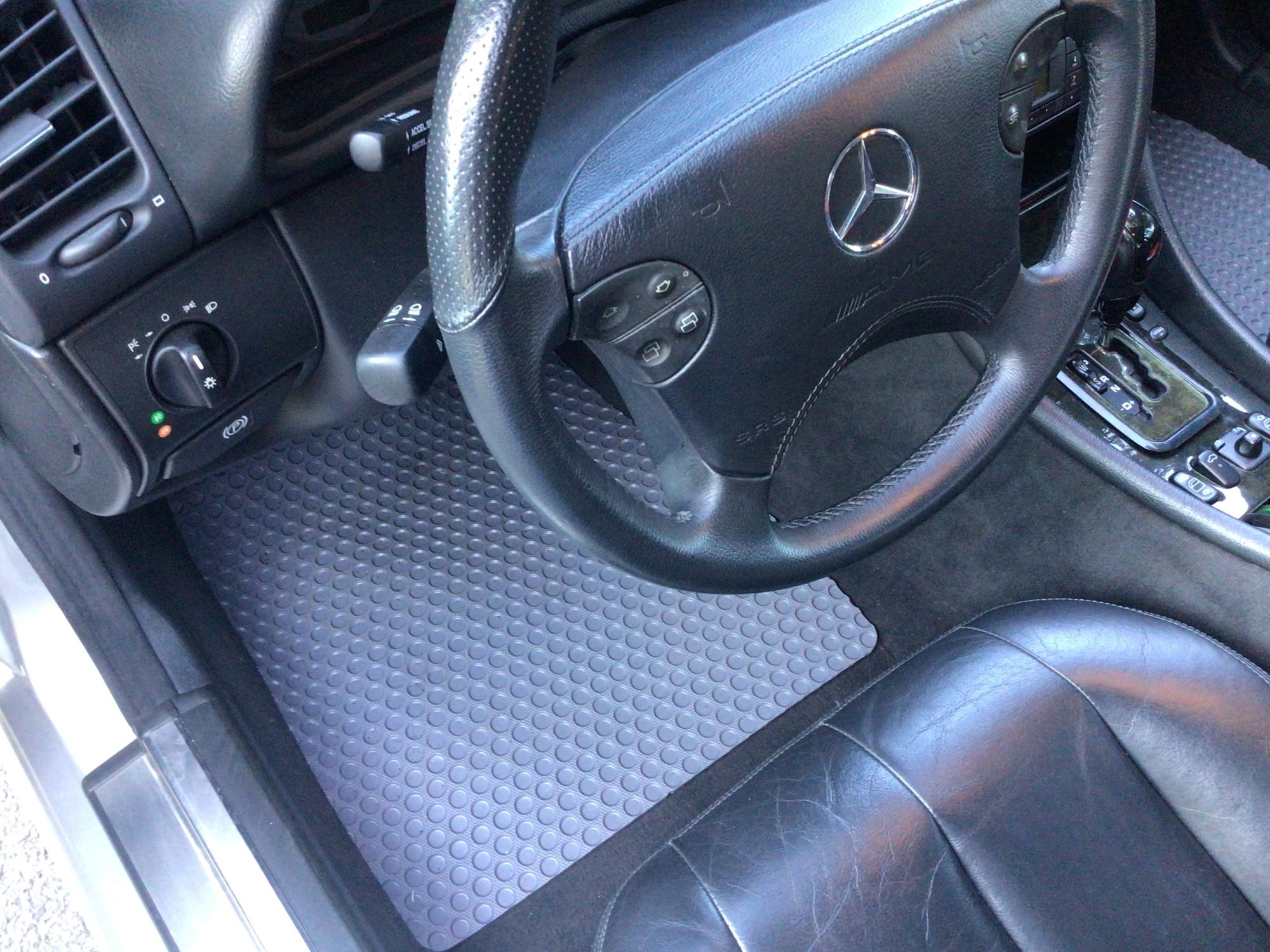 2001 Mercedes-Benz CLK55 AMG - 2001 CLK 55 AMG in Magnificent Condition - Used - VIN WDBLJ74G21F170061 - 95,733 Miles - 8 cyl - 2WD - Automatic - Coupe - Silver - Richmond, VA 23228, United States