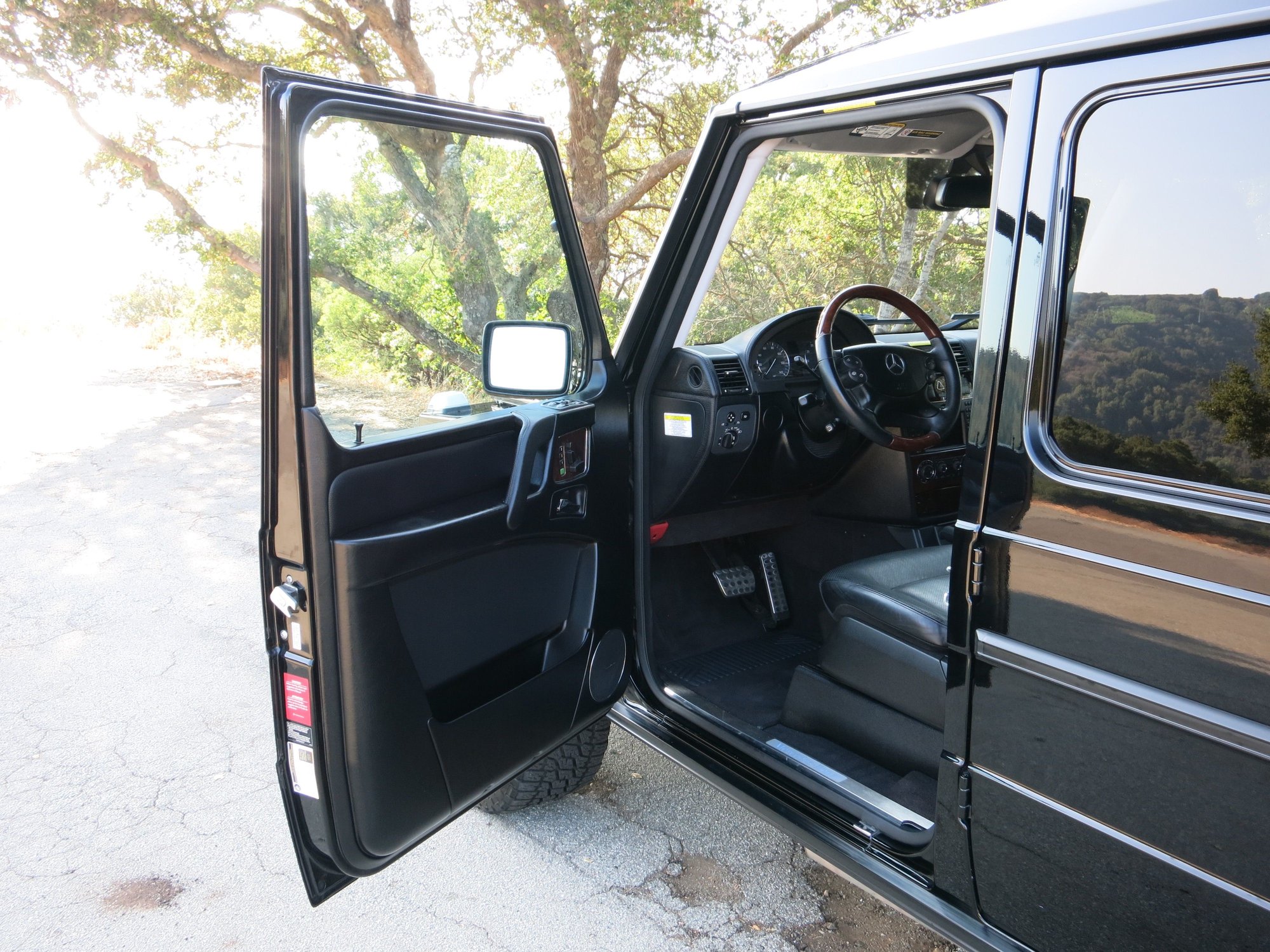 2012 Mercedes-Benz G550 - 2012 Mercedes-Benz G550 Black/Low Miles/Factory Extended Warranty - Used - VIN WDCYC3HF3CX197126 - 37,205 Miles - 8 cyl - 4WD - Automatic - SUV - Black - Palo Alto, CA 94306, United States