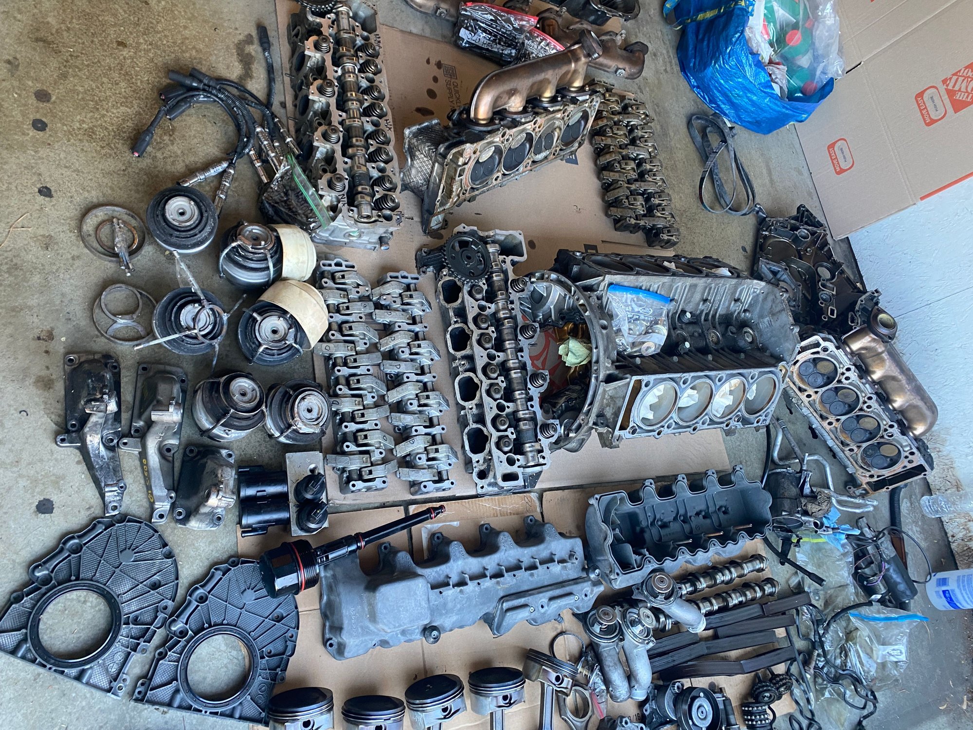 2004 Mercedes-Benz S55 AMG - Almost 2- M113k engine part outs, w/ multiples of parts - Chino, CA 91708, United States