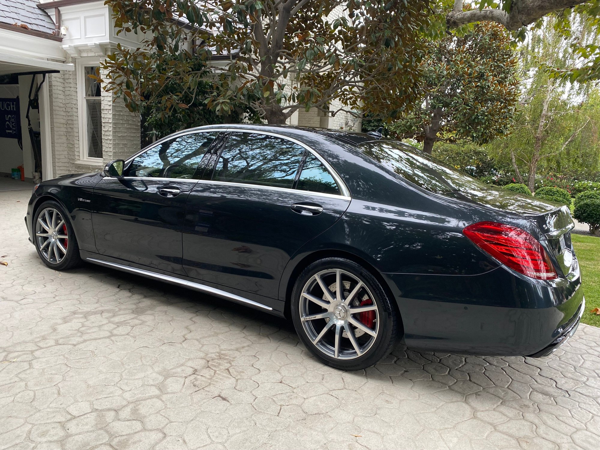 2015 Mercedes-Benz S63 AMG - 2015 S63 - 41K miles - 1 owner - $32K in options - Used - VIN WDDUG7JB9FA140837 - 41,200 Miles - 8 cyl - AWD - Automatic - Sedan - Black - Los Angeles, CA 90049, United States