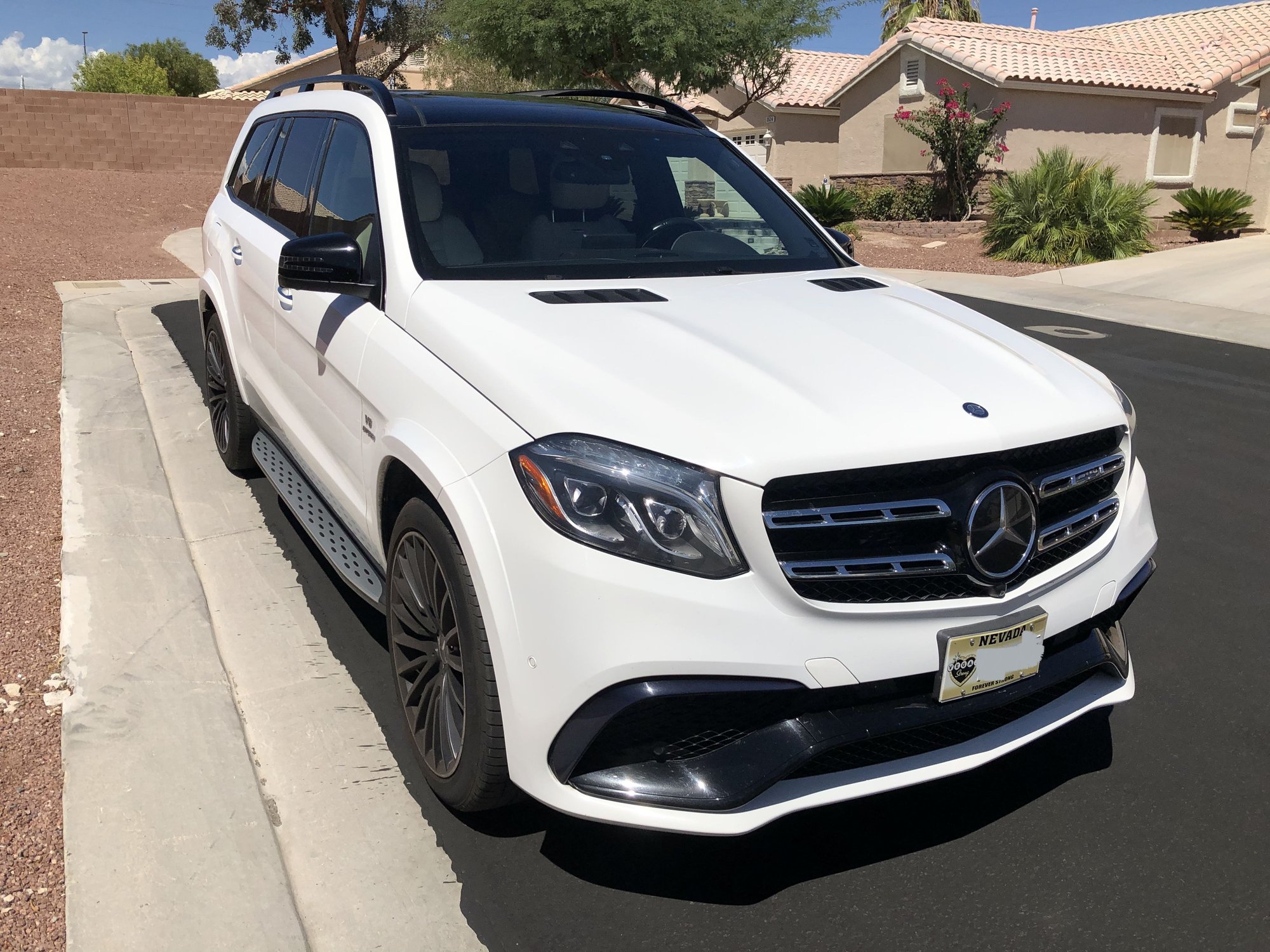 2017 Mercedes-Benz GLS63 AMG - 2017 GLS 63 AMG - 54k miles - 4 yr ext warranty - white on white - B&O sound system - Used - VIN 4JGDF7FE6HA772242 - 54,020 Miles - 8 cyl - AWD - SUV - White - North Las Vegas, NV 89031, United States