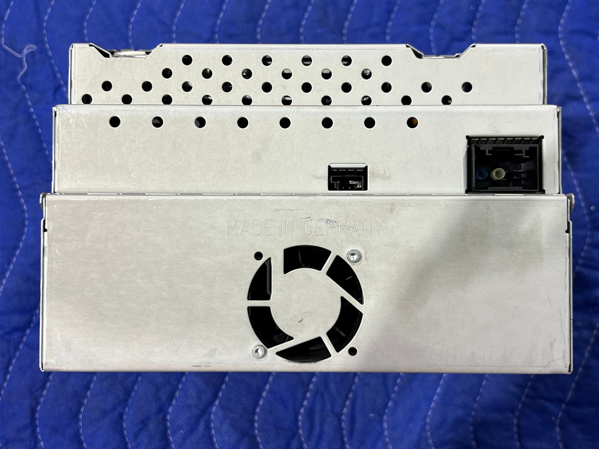 Audio Video/Electronics - Mercedes Becker Command Head Unit Radio 2004-2008 W211 W219 - Used - -1 to 2026  All Models - Ny, NY 10101, United States