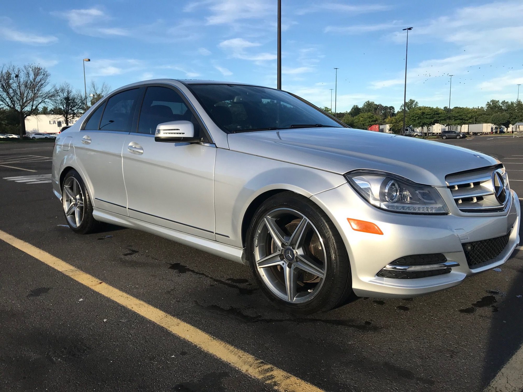 2013 Mercedes-Benz C300 - 2013 Mercedes-Benz C300 Sport 4Matic - Used - VIN WDDGF8AB5DR297463 - 31,200 Miles - 6 cyl - 4WD - Automatic - Sedan - Silver - Philadelphia, PA 19154, United States