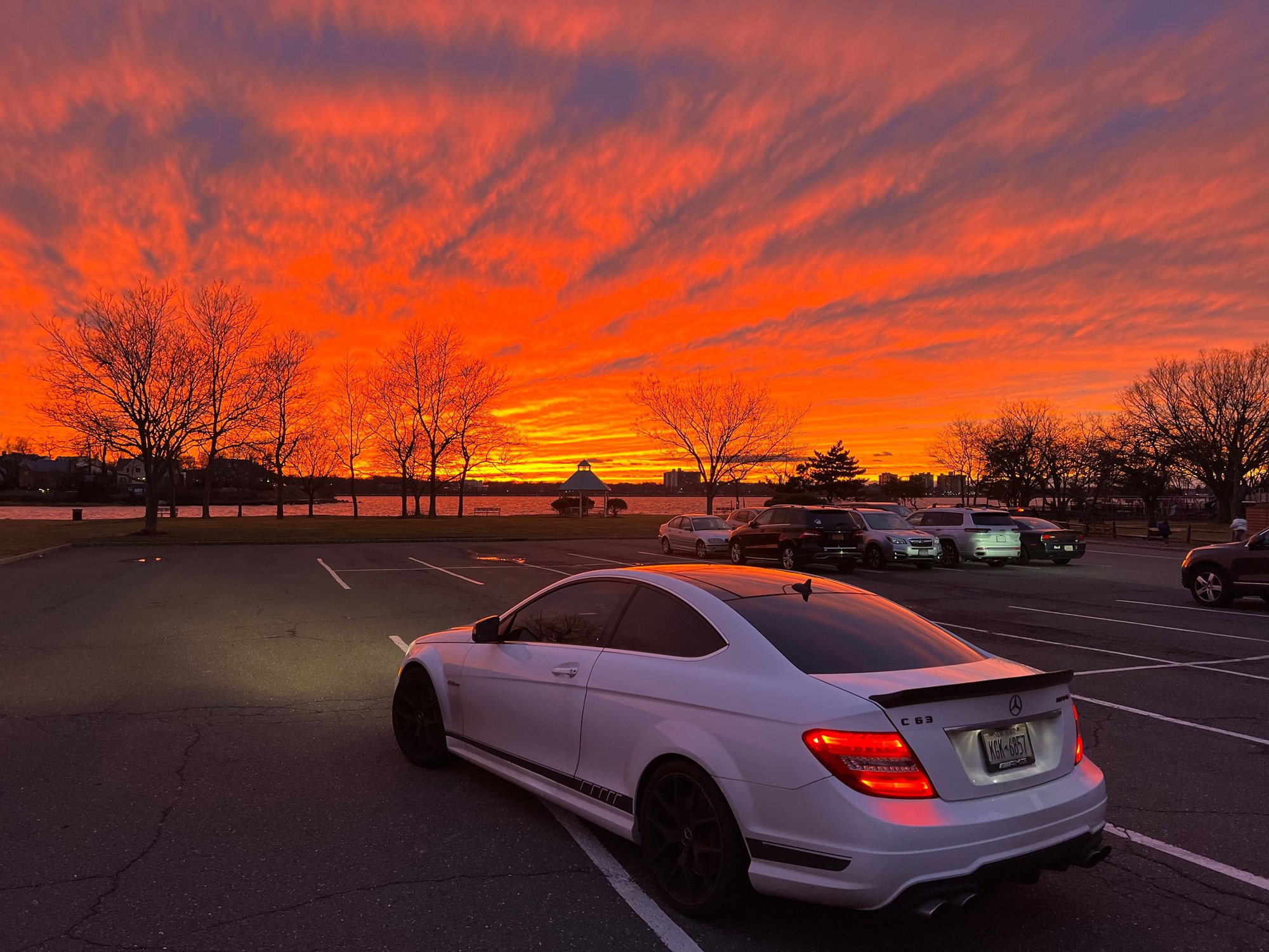 2015 Mercedes-Benz C63 AMG - 2015 C63 AMG 507 Edition - Used - VIN WDDGJ7HB0FG420566 - 42,000 Miles - 8 cyl - 2WD - Automatic - Coupe - White - Great Neck, NY 11021, United States