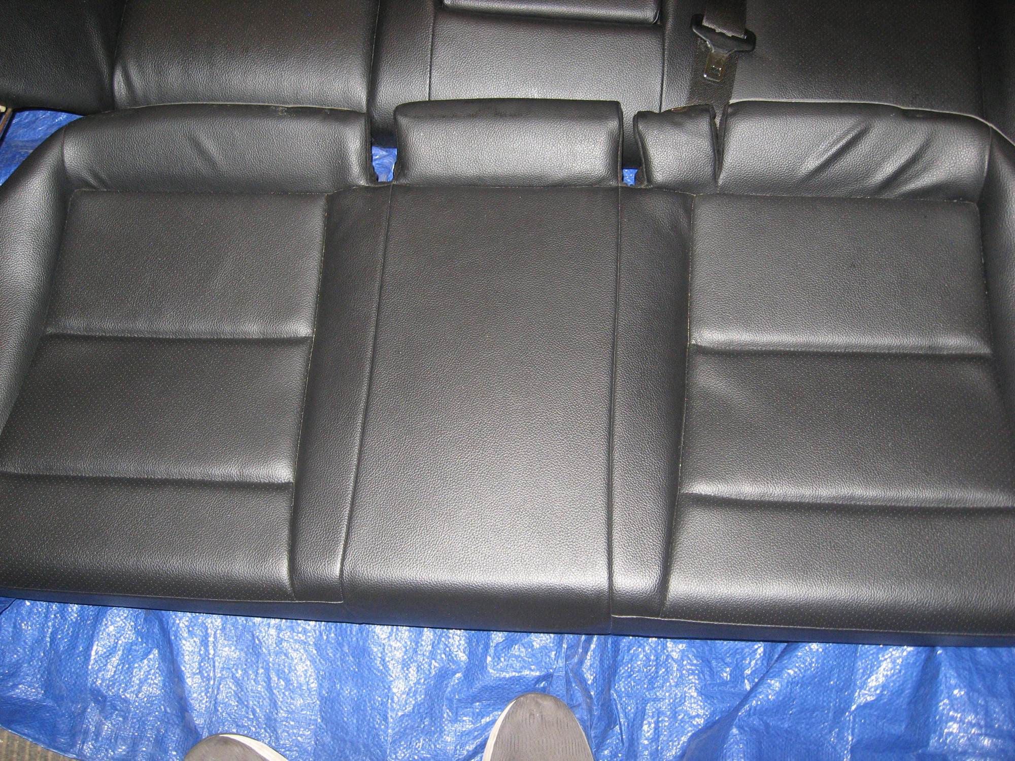 Interior/Upholstery - 2005 C230 Rear Seat - Used - 2001 to 2007 Mercedes-Benz C230 - 2001 to 2007 Mercedes-Benz C240 - 2001 to 2007 Mercedes-Benz C320 - North Chesterfield, VA 23236, United States