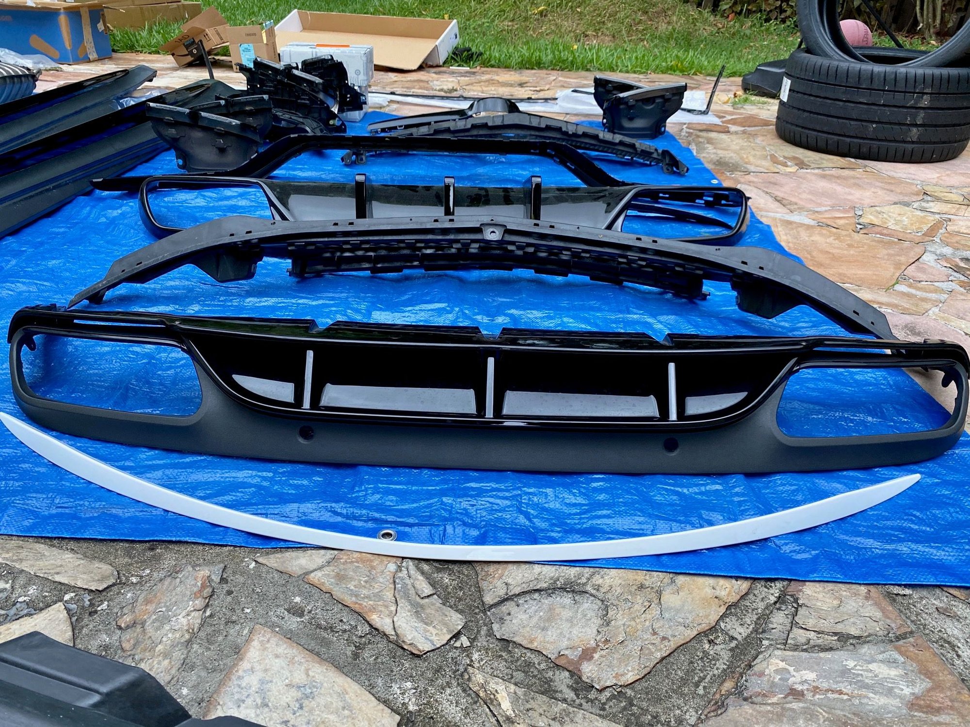Exterior Body Parts - W205 Mercedes C63s Coupe *OEM Edition One* Front Spoiler, Rear Diffuser, Side Skirts - Used - 2018 Mercedes-Benz C63 AMG S - Miami, FL 33185, United States