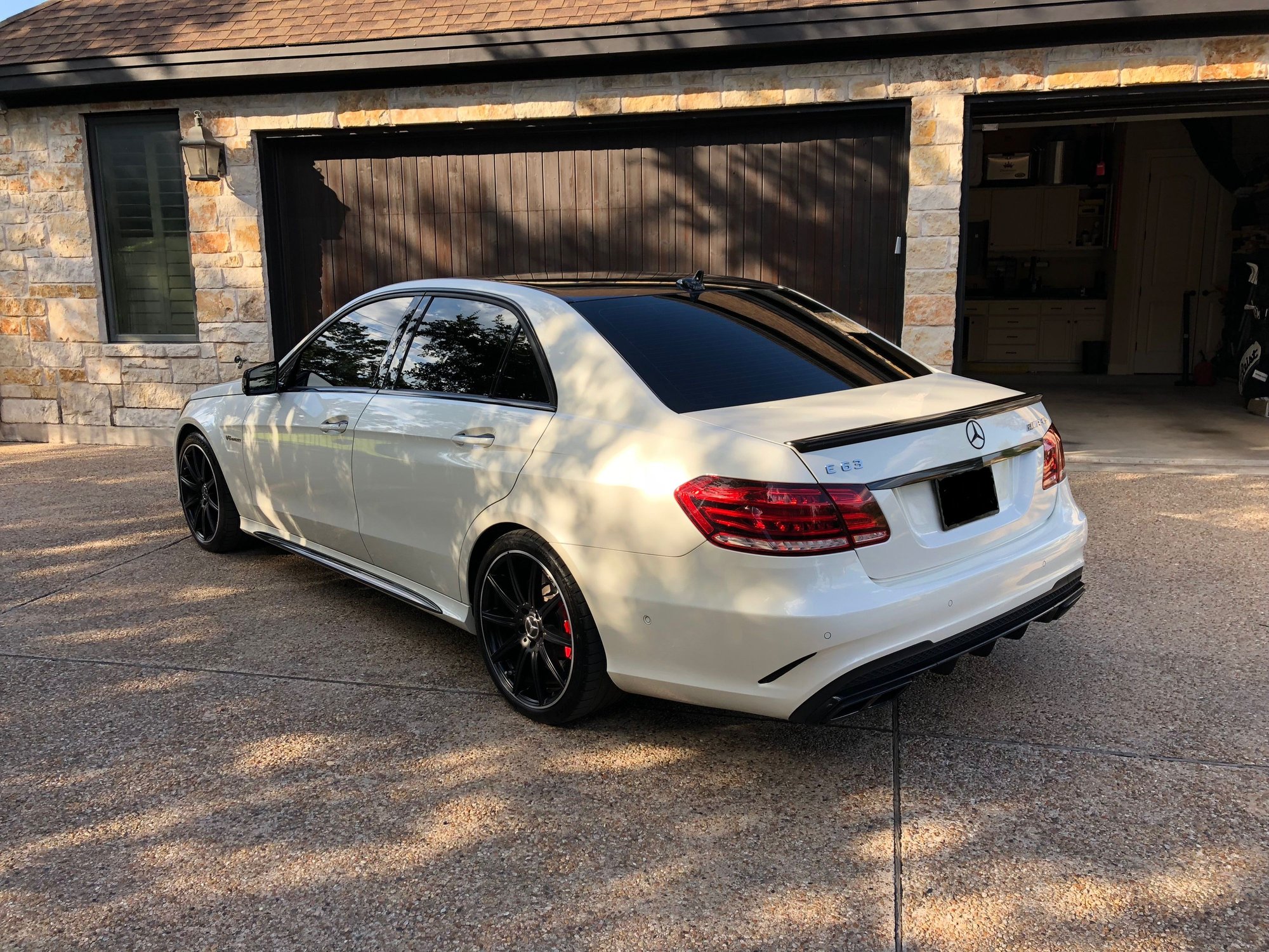 2014 Mercedes-Benz E63 AMG S - 2014 Mercedes-Benz E 63 AMG S-Model - Used - VIN WDDHF7GB3EA895590 - 21,297 Miles - 8 cyl - AWD - Automatic - Sedan - White - Austin, TX 78746, United States